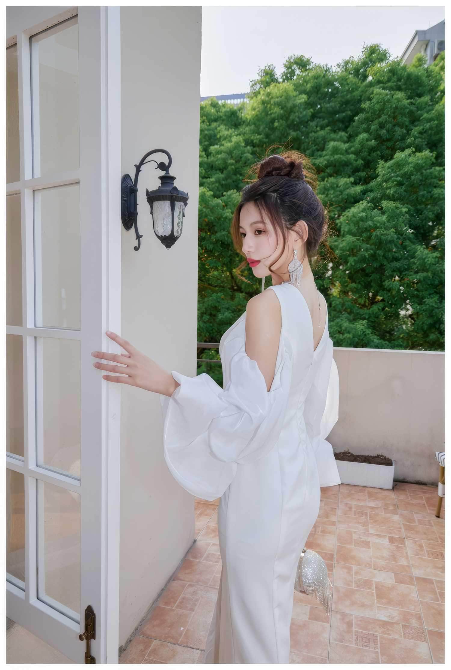 Flounce Sleeve Side-Slit Dress
