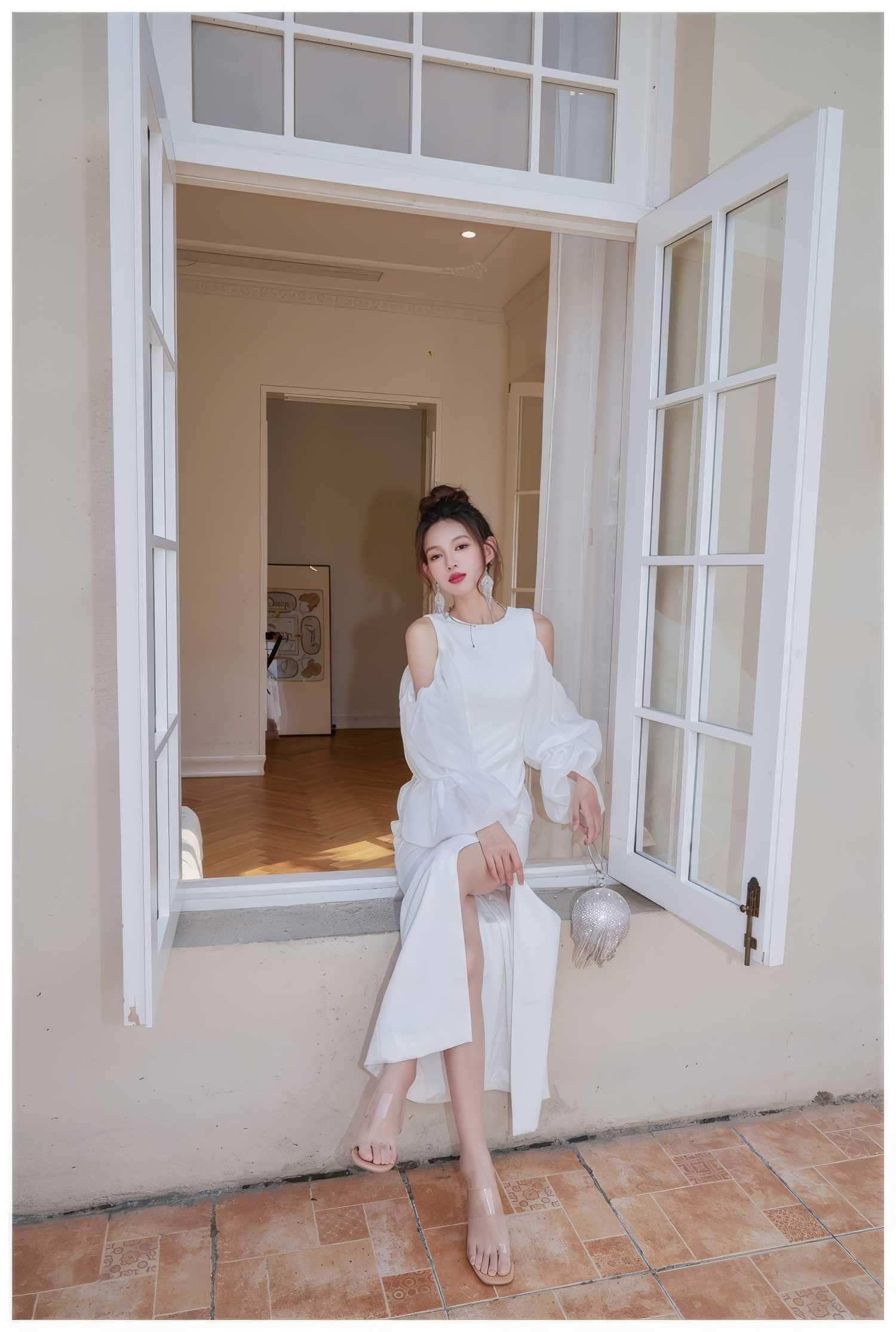 Flounce Sleeve Side-Slit Dress