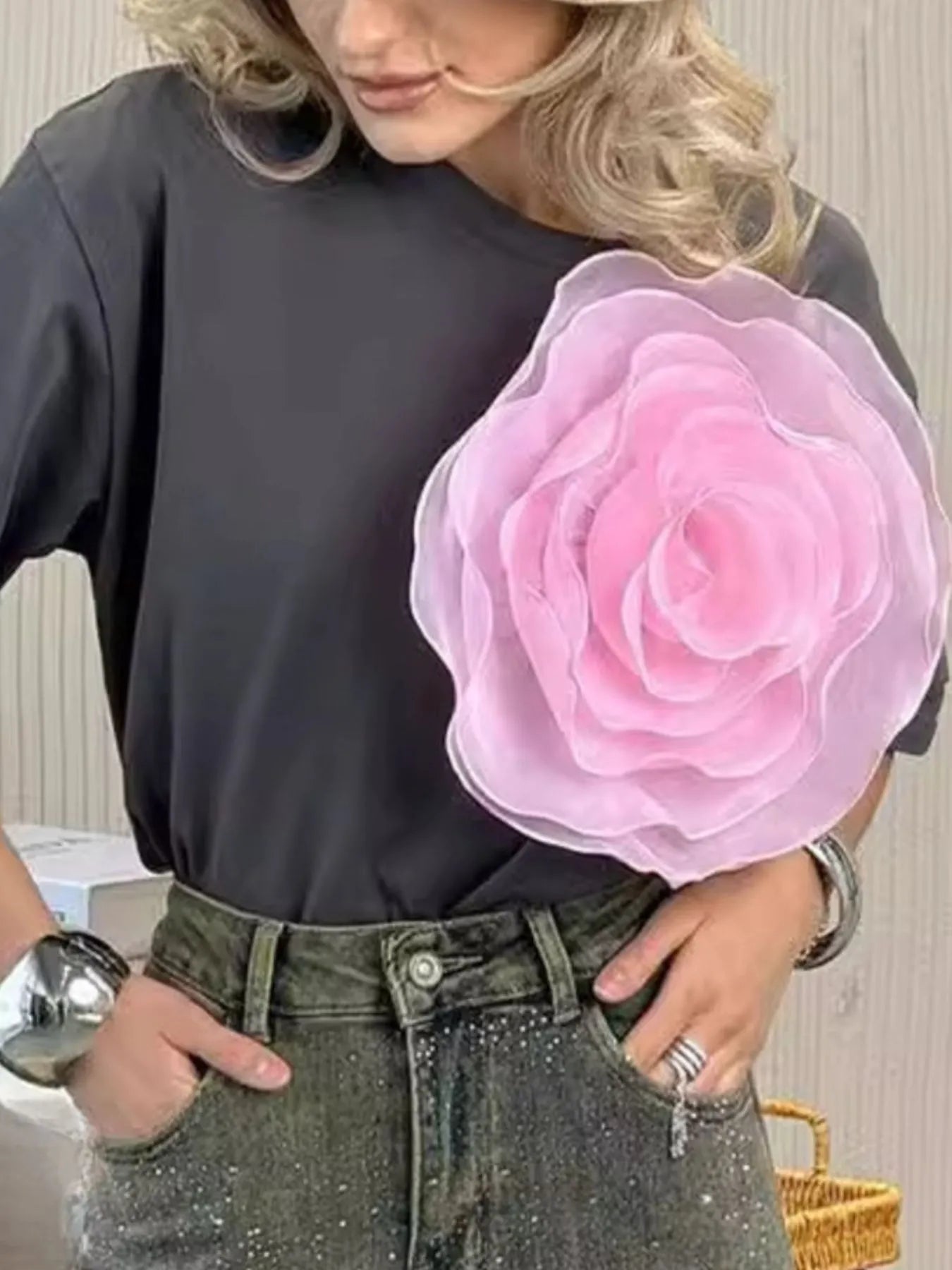 Flower Round Neck Short Sleeve T-Shirt Grey / S