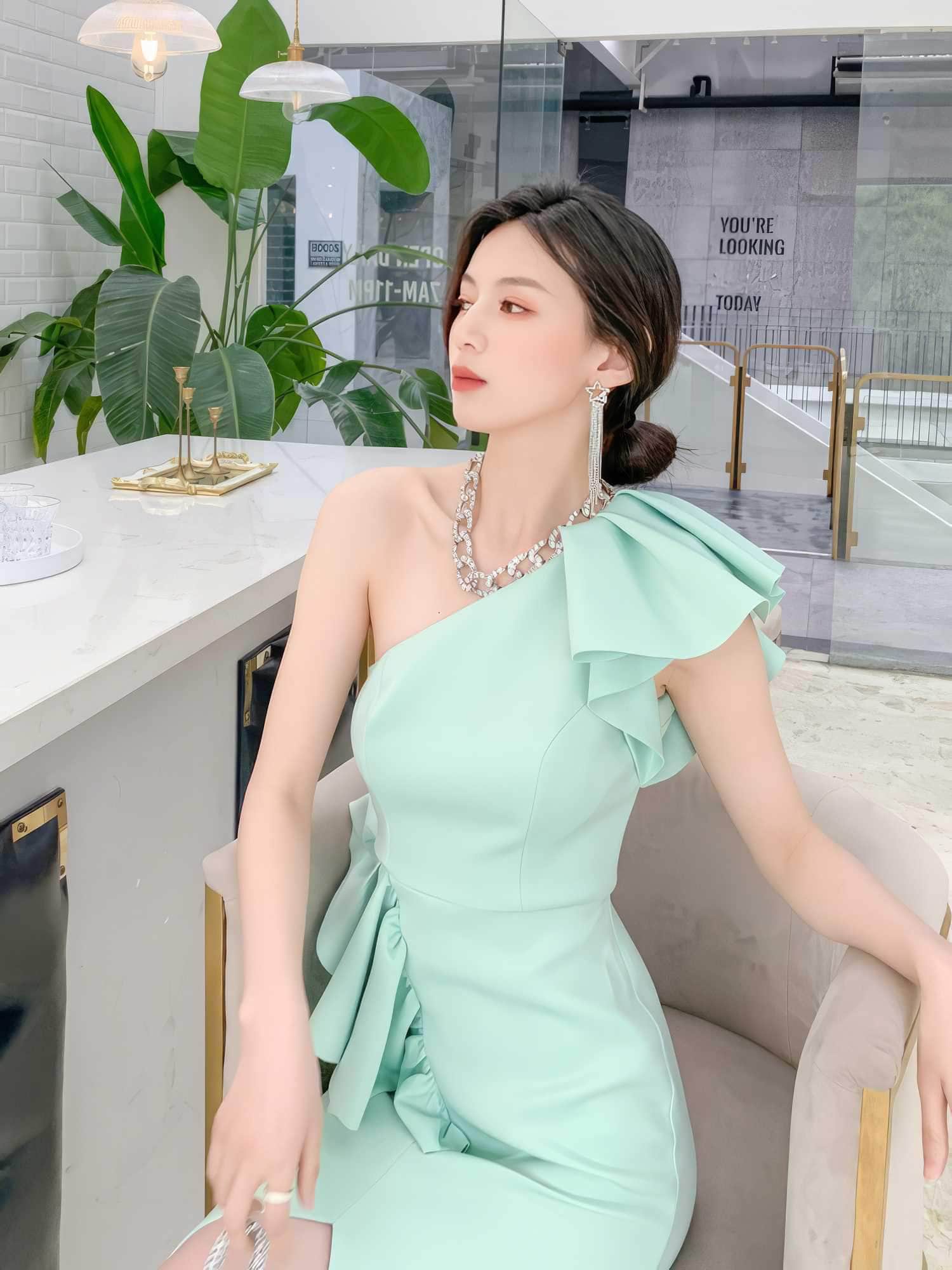 Frill-Adorned One-Shoulder Front Slit Dress