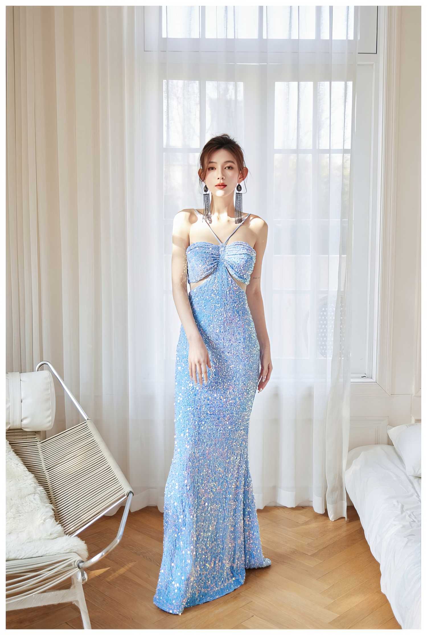 Glittering Sequin Fitted Evening Gown S / Blue