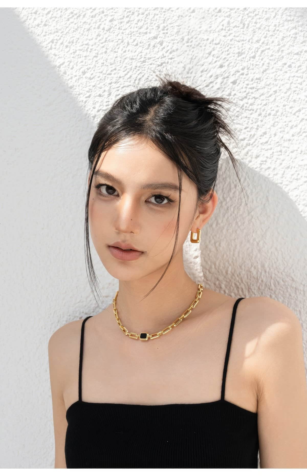 Gold Link Necklace with Black Rectangle Pendant Necklace