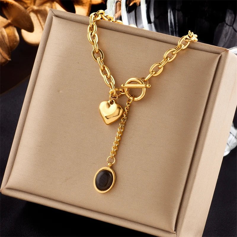 Heart Black Stone Pendant Necklace N1931