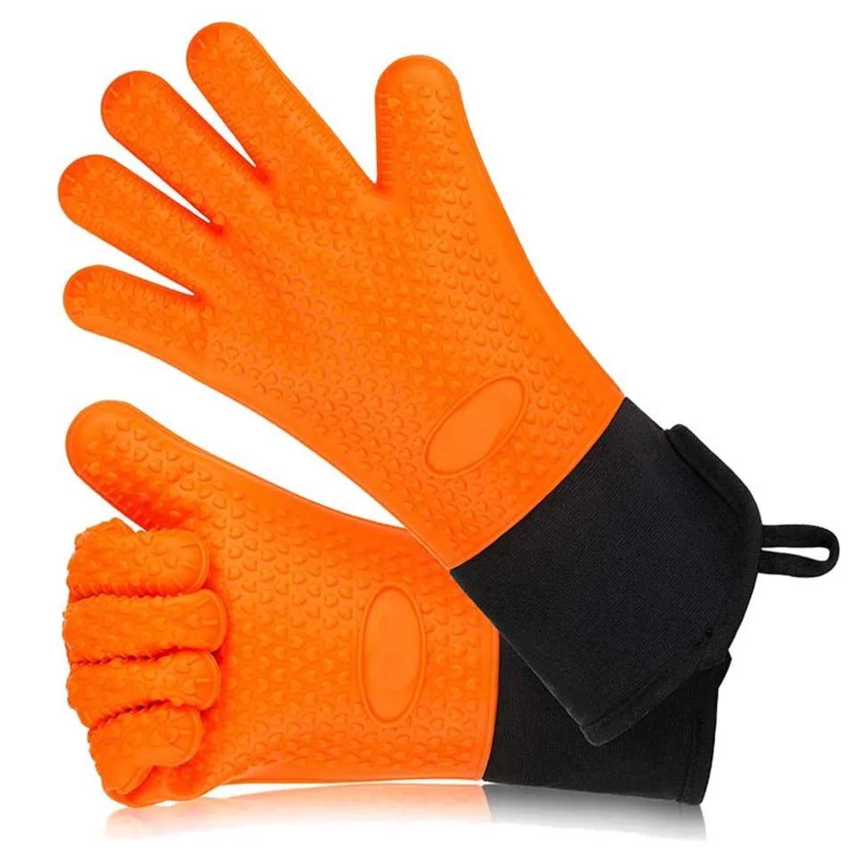 Heat-resistant, non-slip canvas oven mitts for baking and BBQ