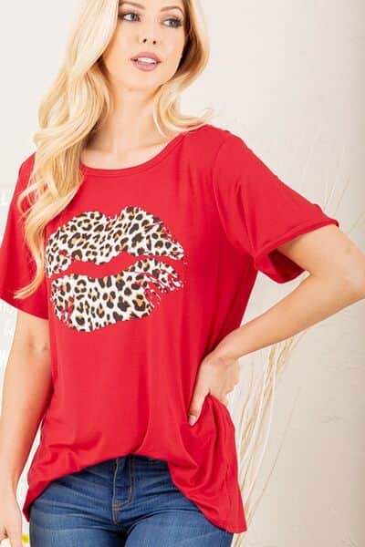 Heimish Full Size Leopard Lip Round Neck Short Sleeve T-Shirt Plus Size Red / 3XL
