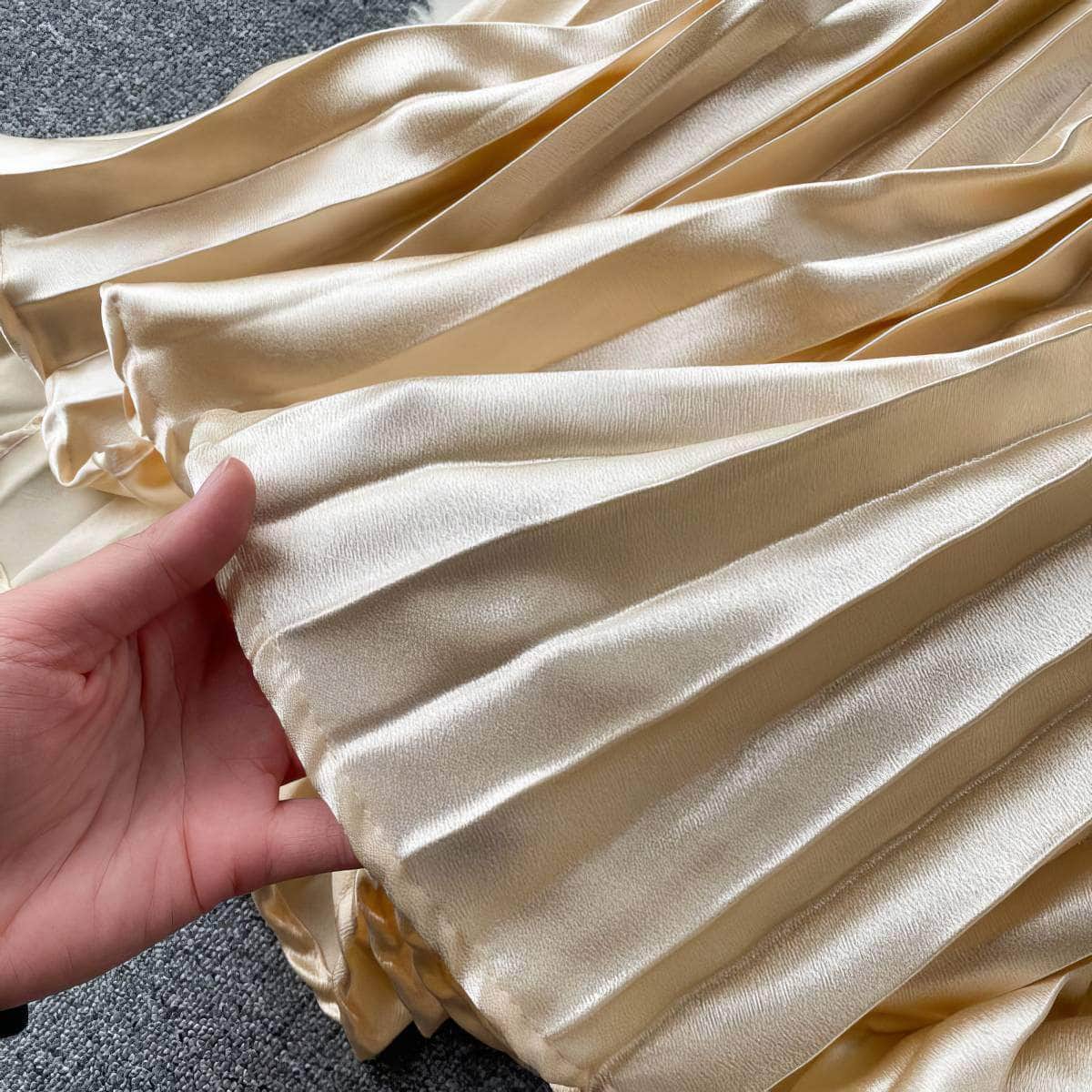High Waist Pleated Maxi Skirt