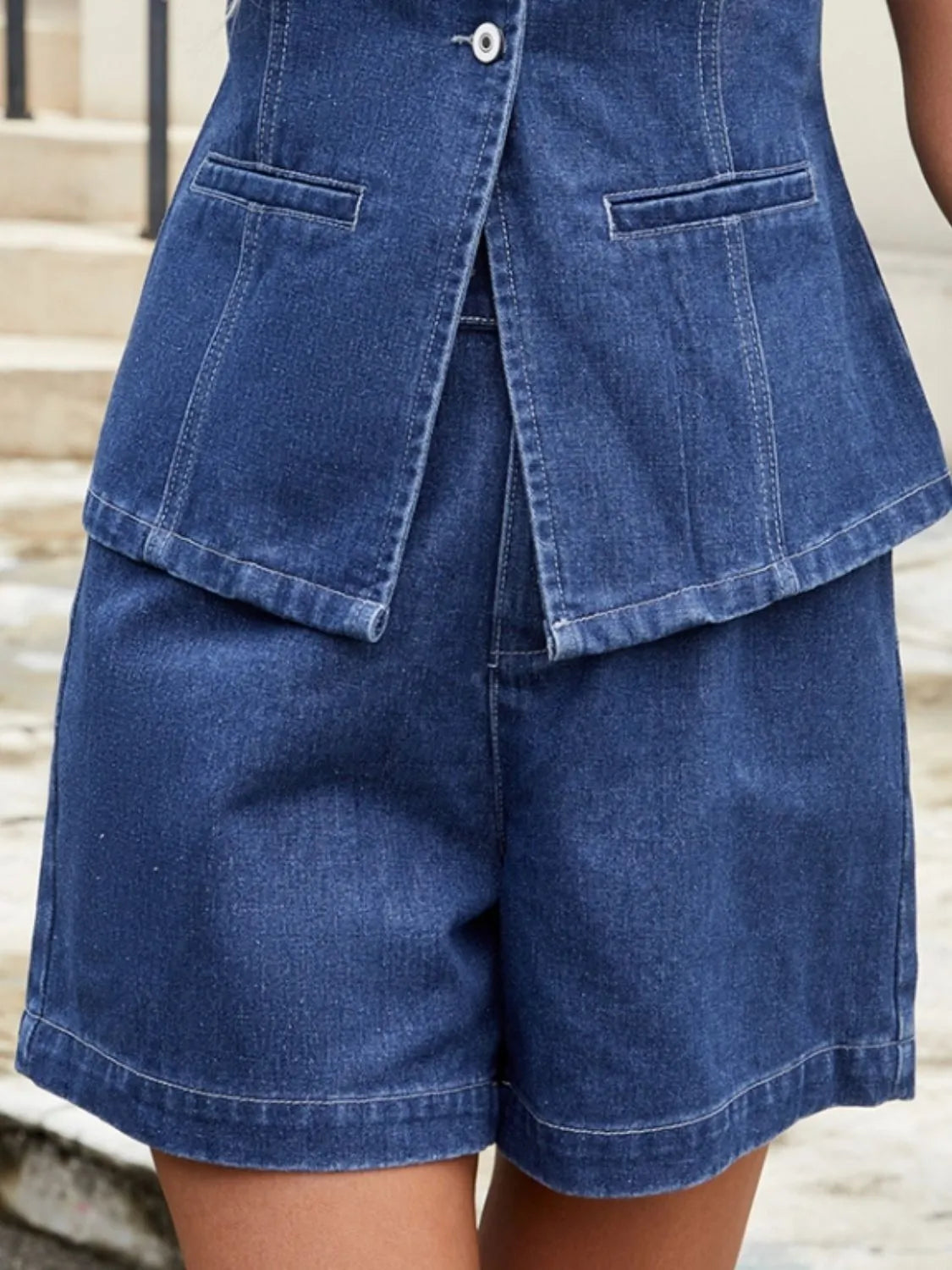 High-Waisted Denim Shorts Dark Blue / S