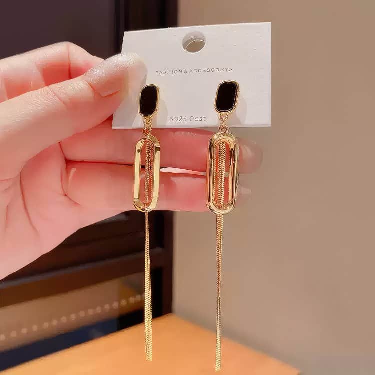 Korean Style Gold Tone Elongated Drop Earrings with Smooth Black Top Black