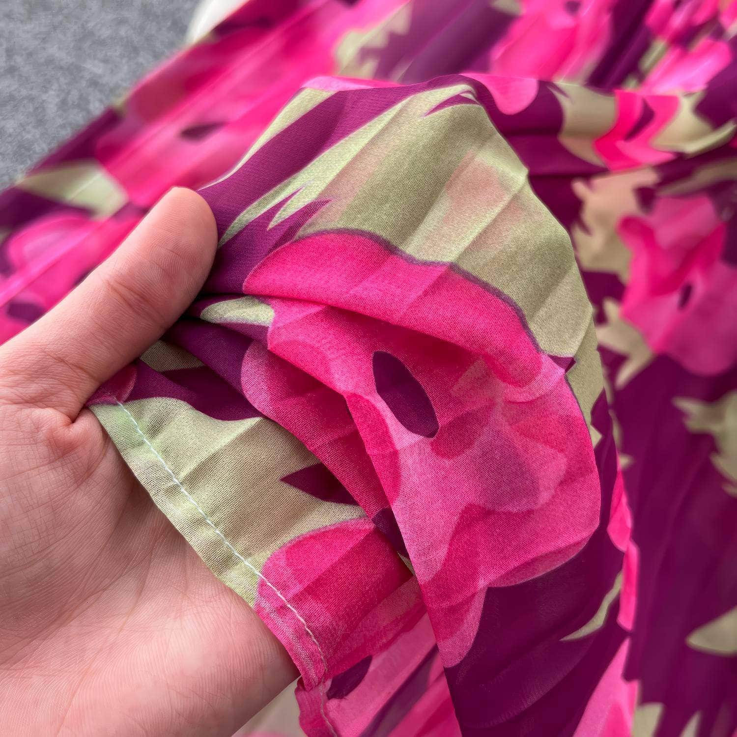 Lantern Sleeves Floral Print Pleated Maxi Dress