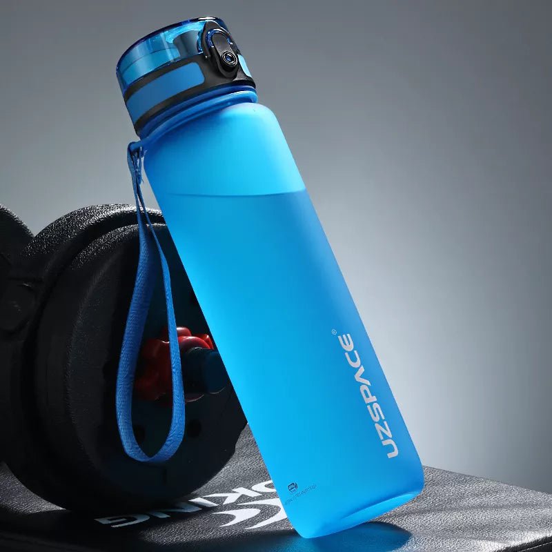 Leak-proof sports water bottle: BPA-free, portable shaker design, various sizes Blue / 0.35L