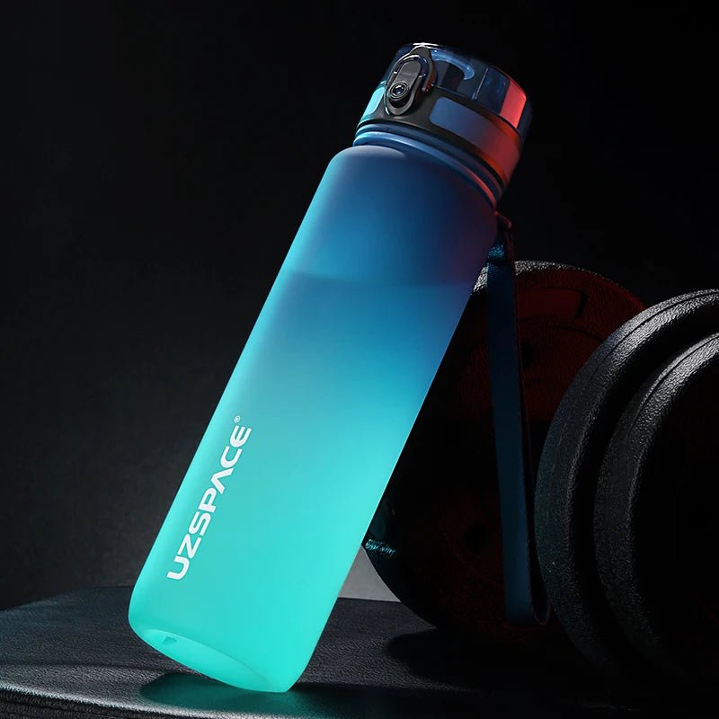 Leak-proof sports water bottle: BPA-free, portable shaker design, various sizes Blue and Green / 0.35L