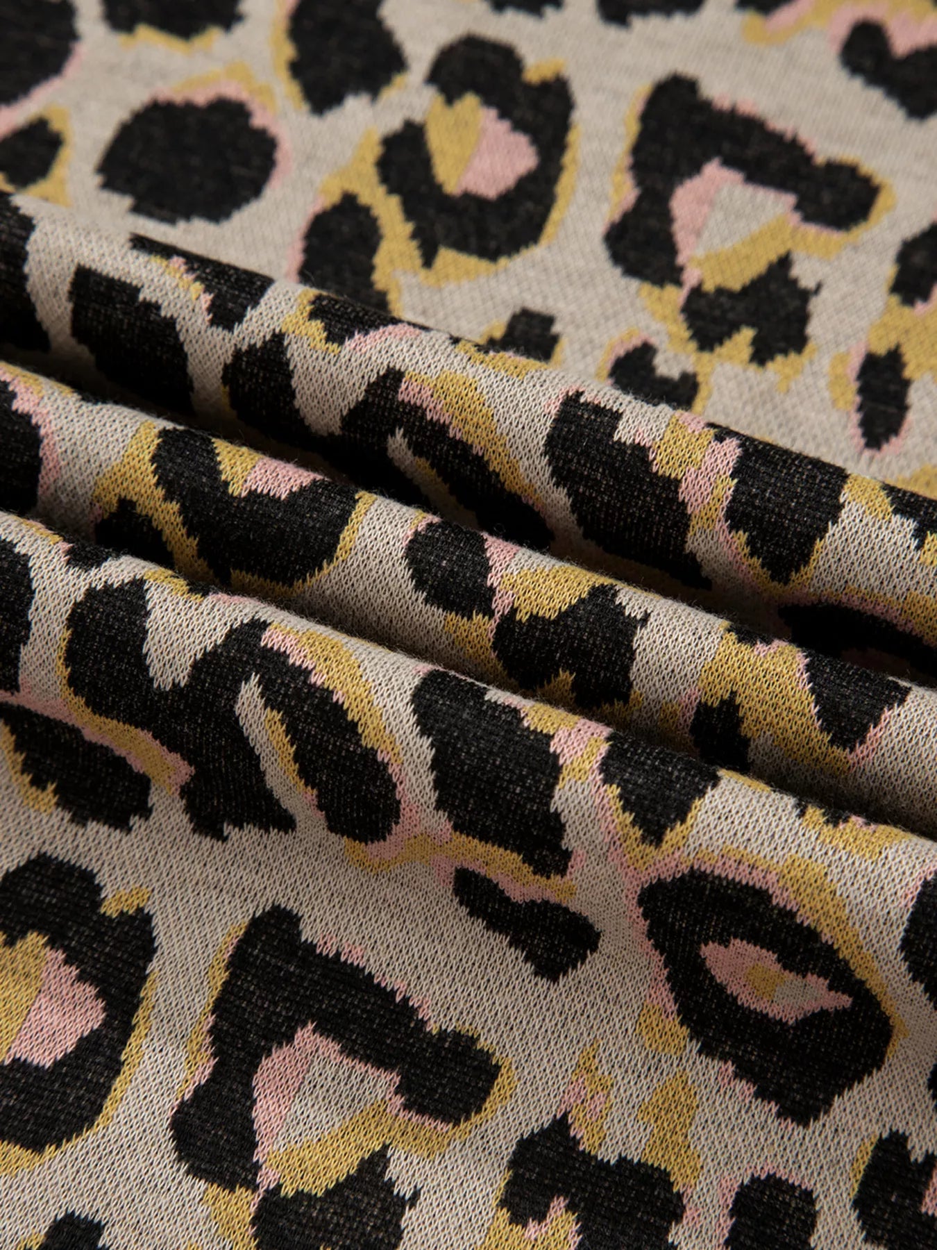 Leopard Print Contrast Edge Long Sleeve Pullover Shorts Set