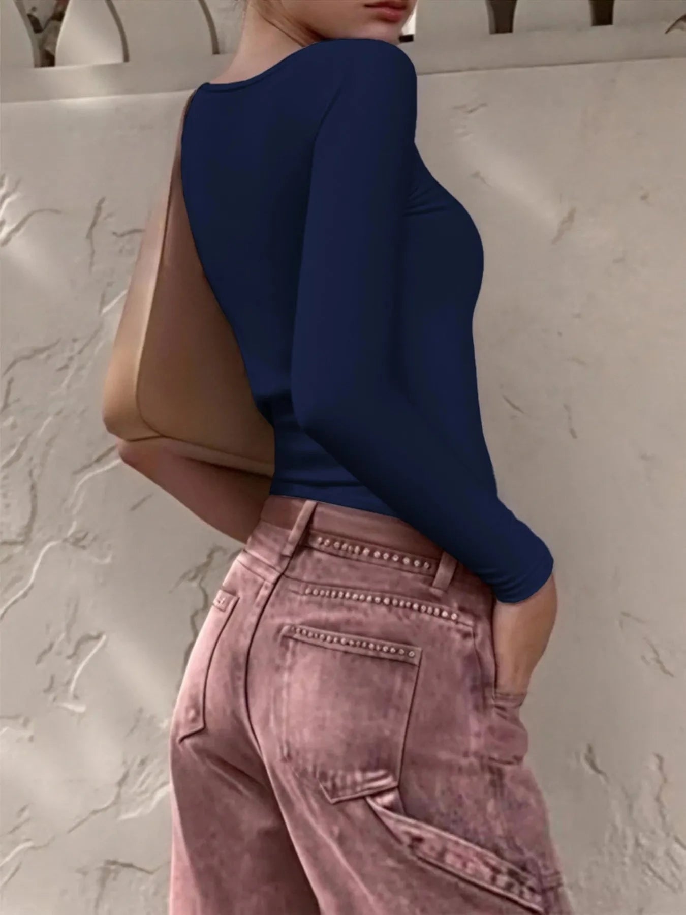 Long Sleeve Scoop Neck Fitted T-Shirt