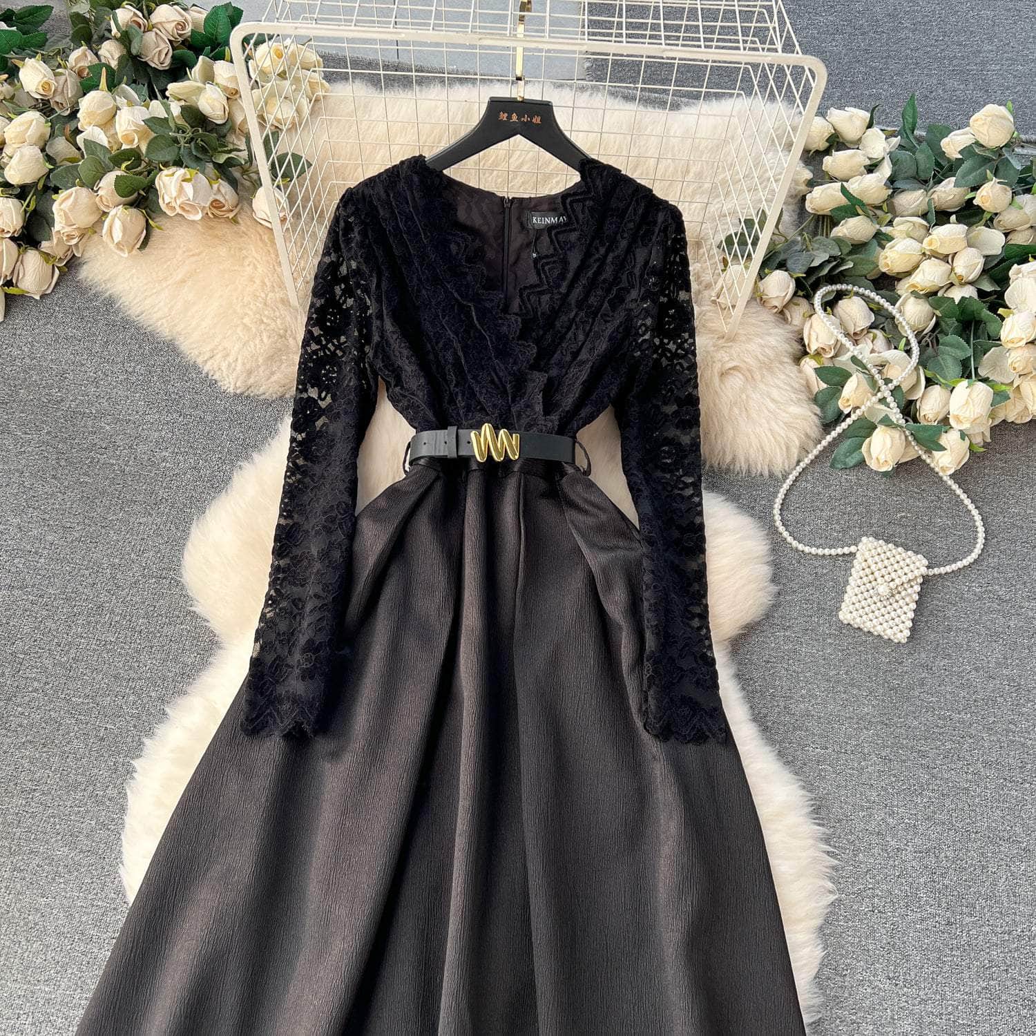 Long Sleeves Lace Maxi Pleated Dress