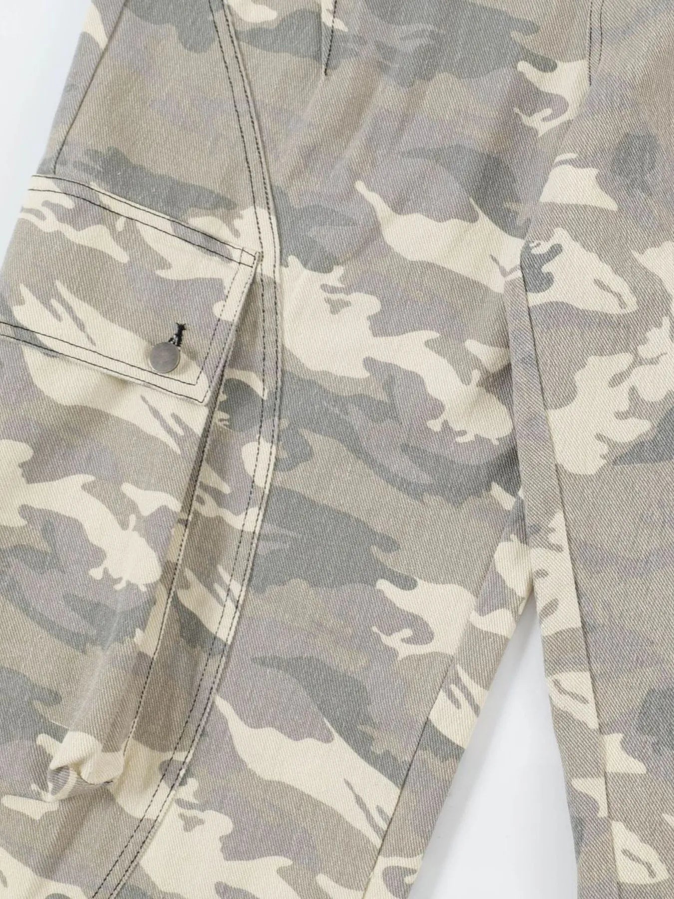 Men's Camo Wide Leg Cargo Jeans
