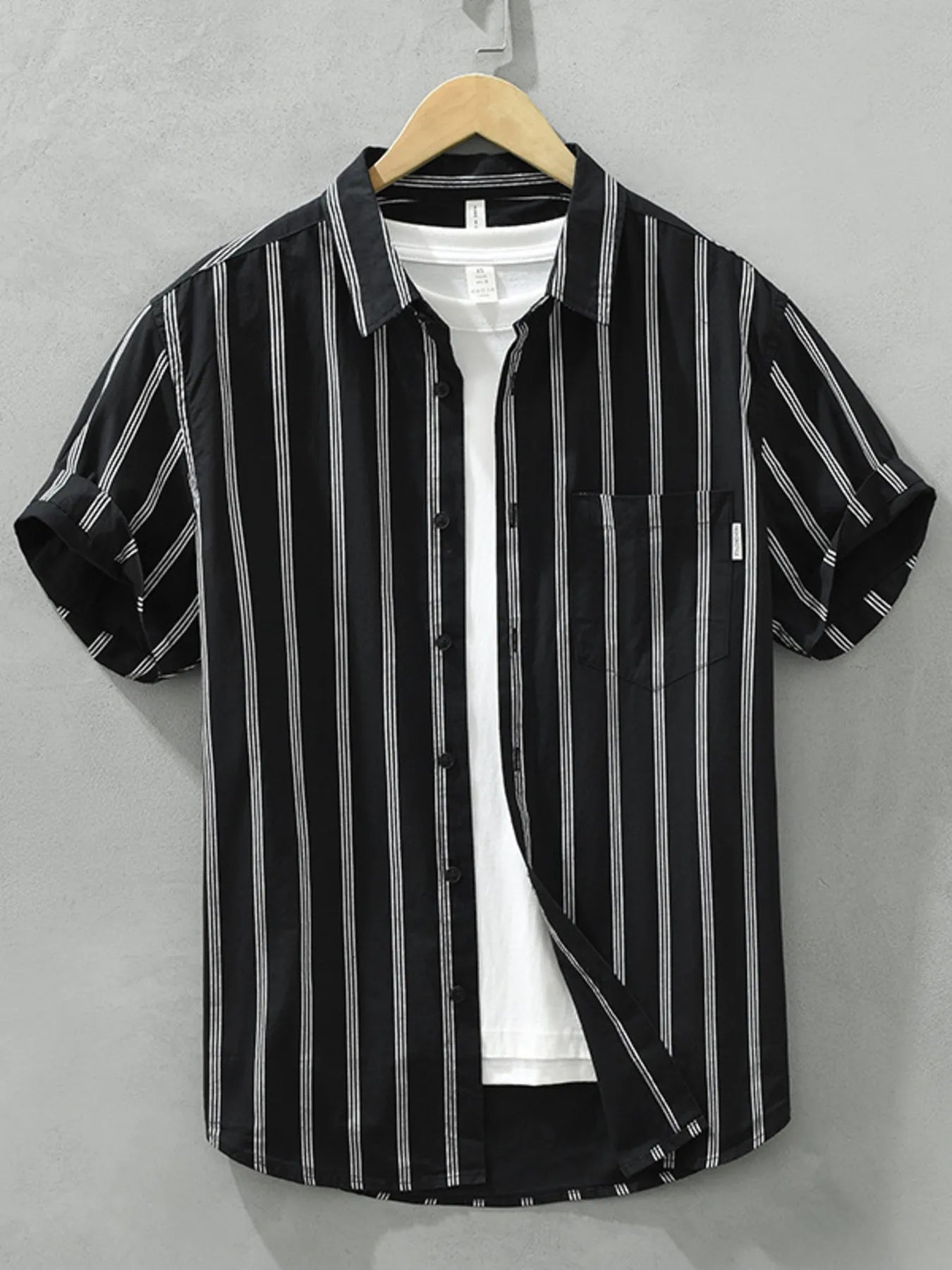 Men's Plus Size Classic Striped Short Sleeve Button-Up Shirt Black / M