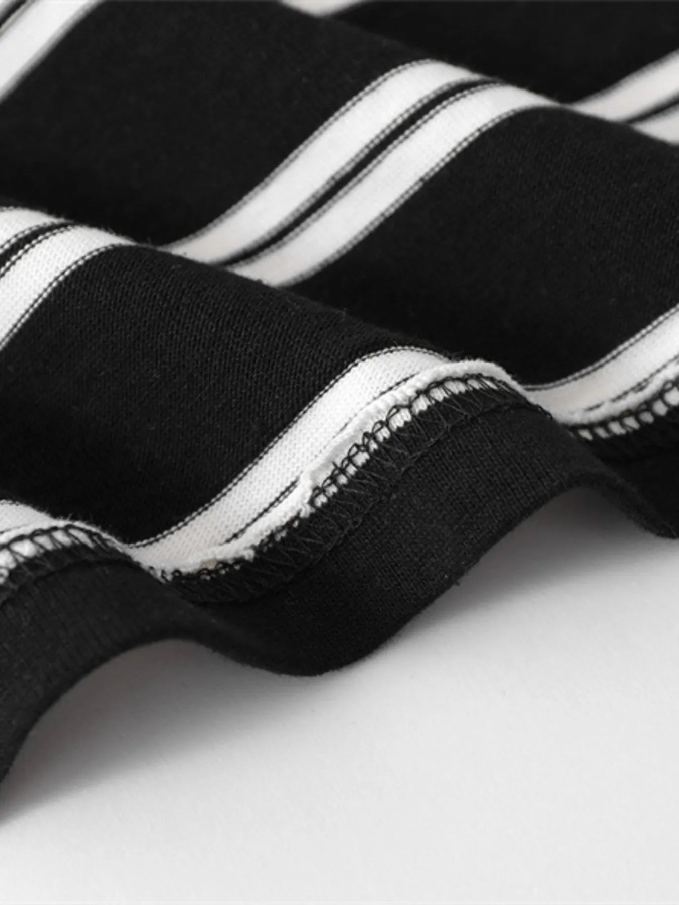 Men's Striped Round Neck Long Sleeve T-Shirt