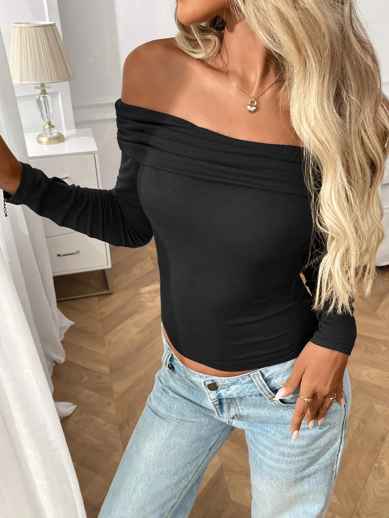 Off-Shoulder Long Sleeve Fitted T-Shirt Black / S