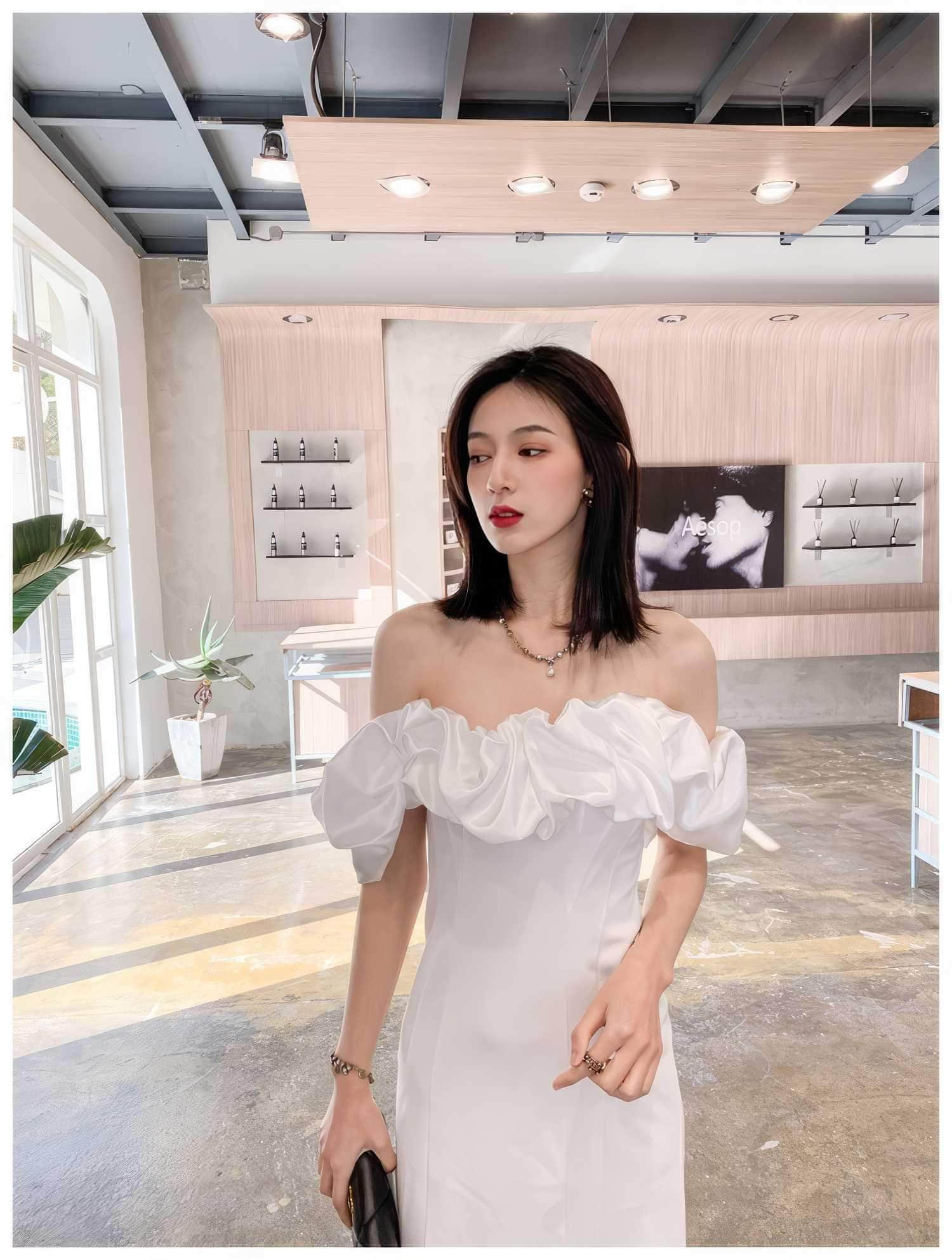 Off-Shoulder Short Sleeve Frill Mini Dress