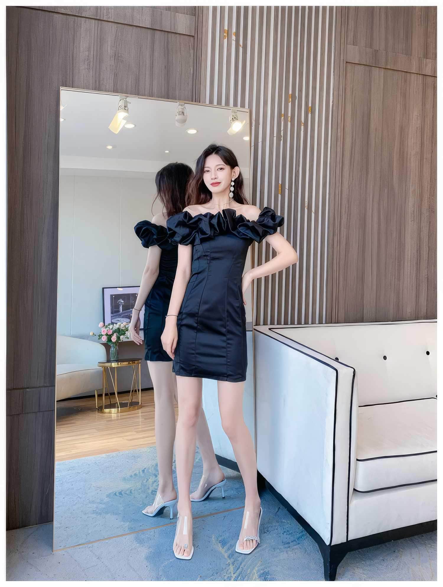 Off-Shoulder Short Sleeve Frill Mini Dress
