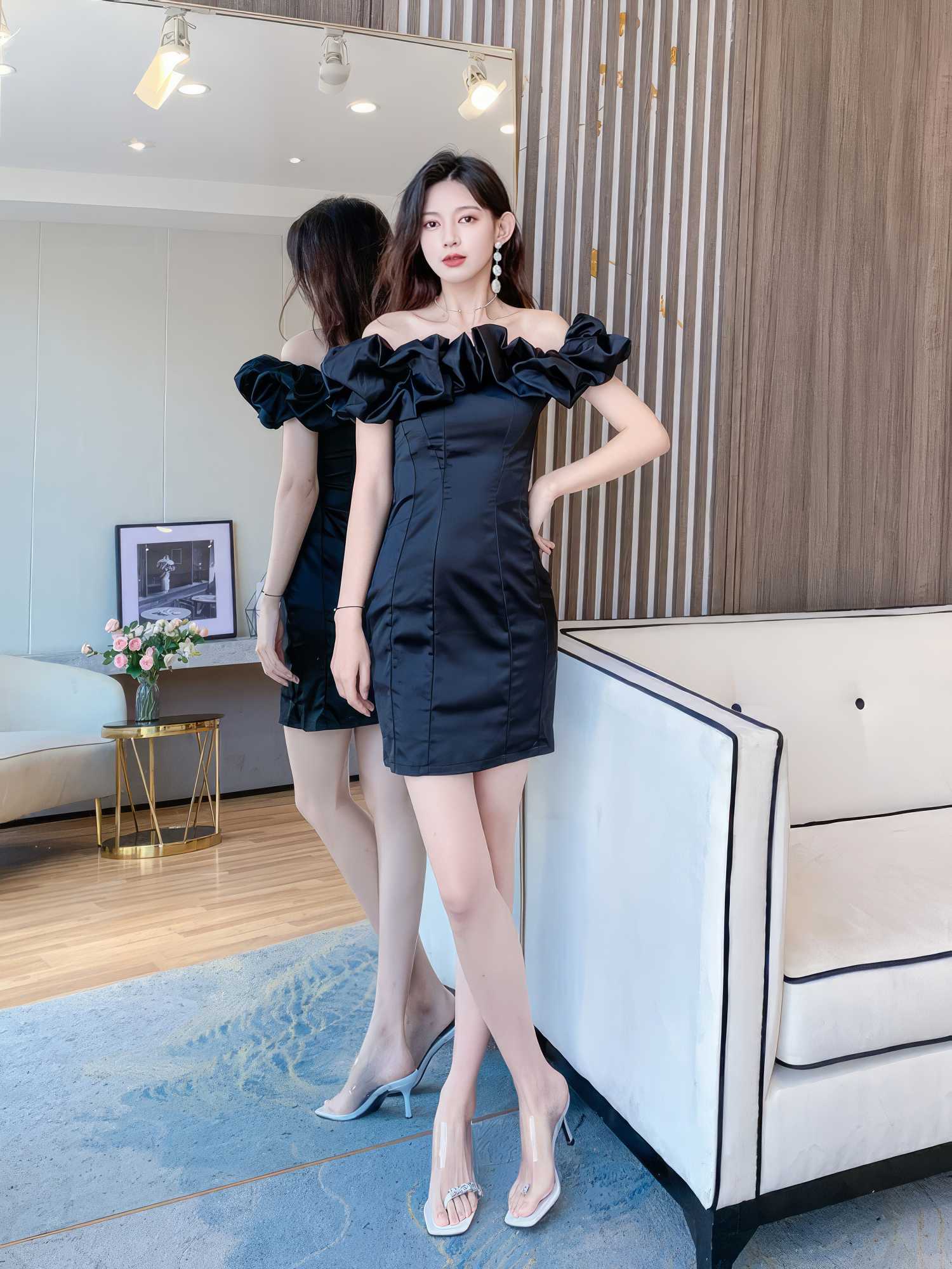 Off-Shoulder Short Sleeve Frill Mini Dress S / Black