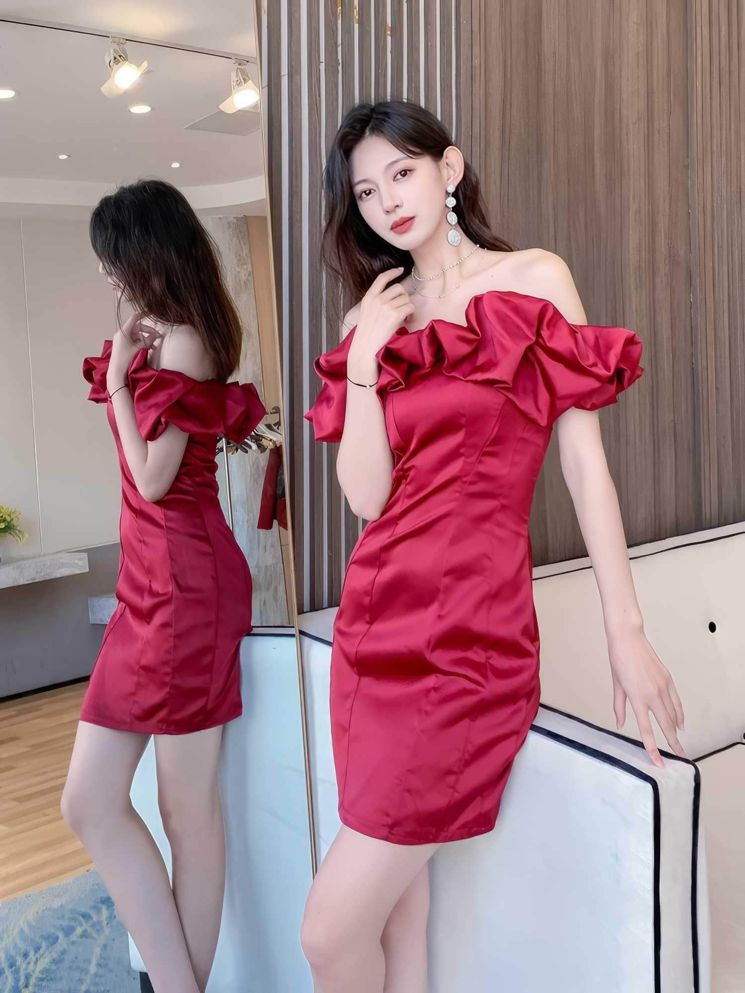 Off-Shoulder Short Sleeve Frill Mini Dress S / Crimson