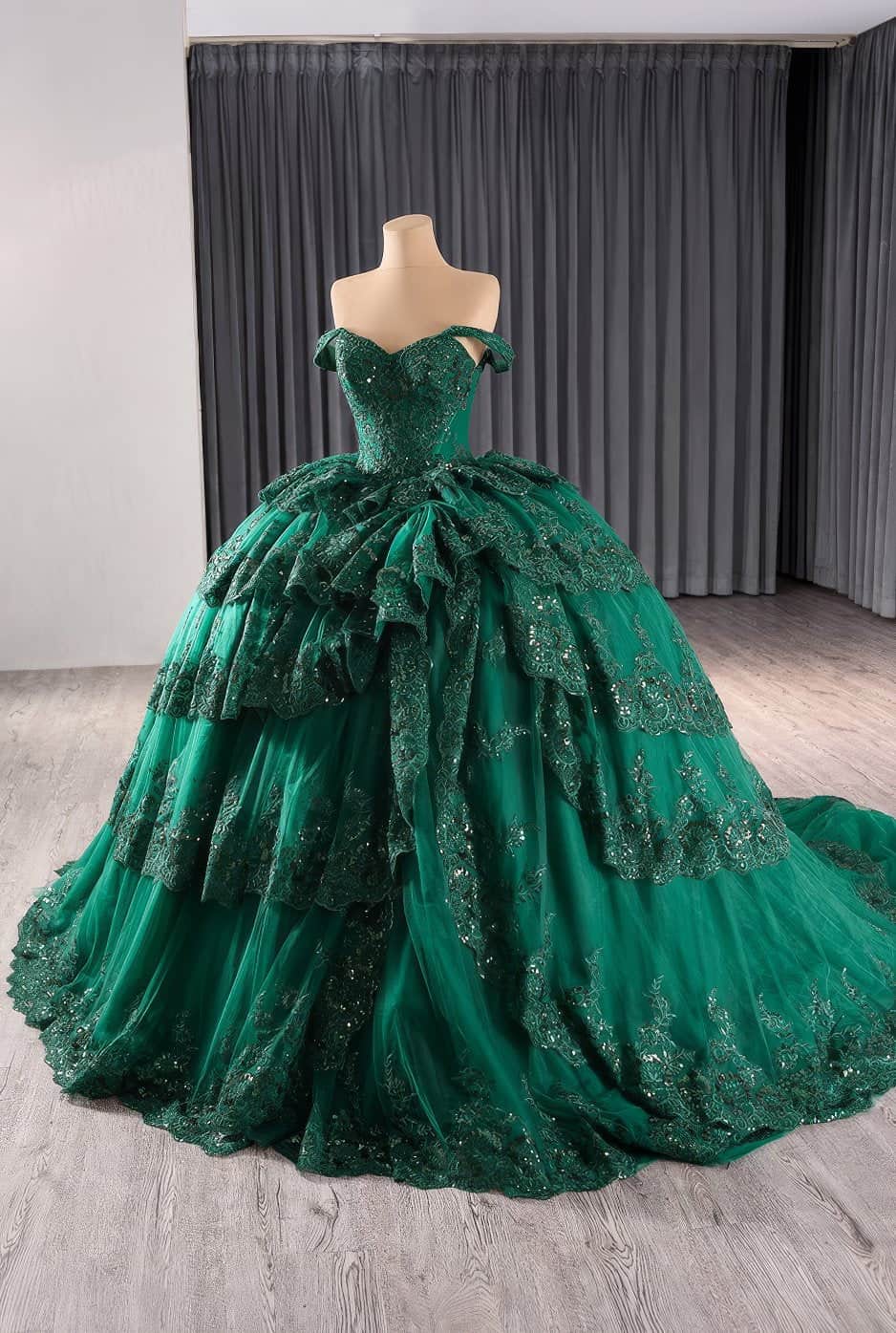 Off Shoulder Tiered Lace Floral Detailed Quinceañera Ball Dress - G5H6I