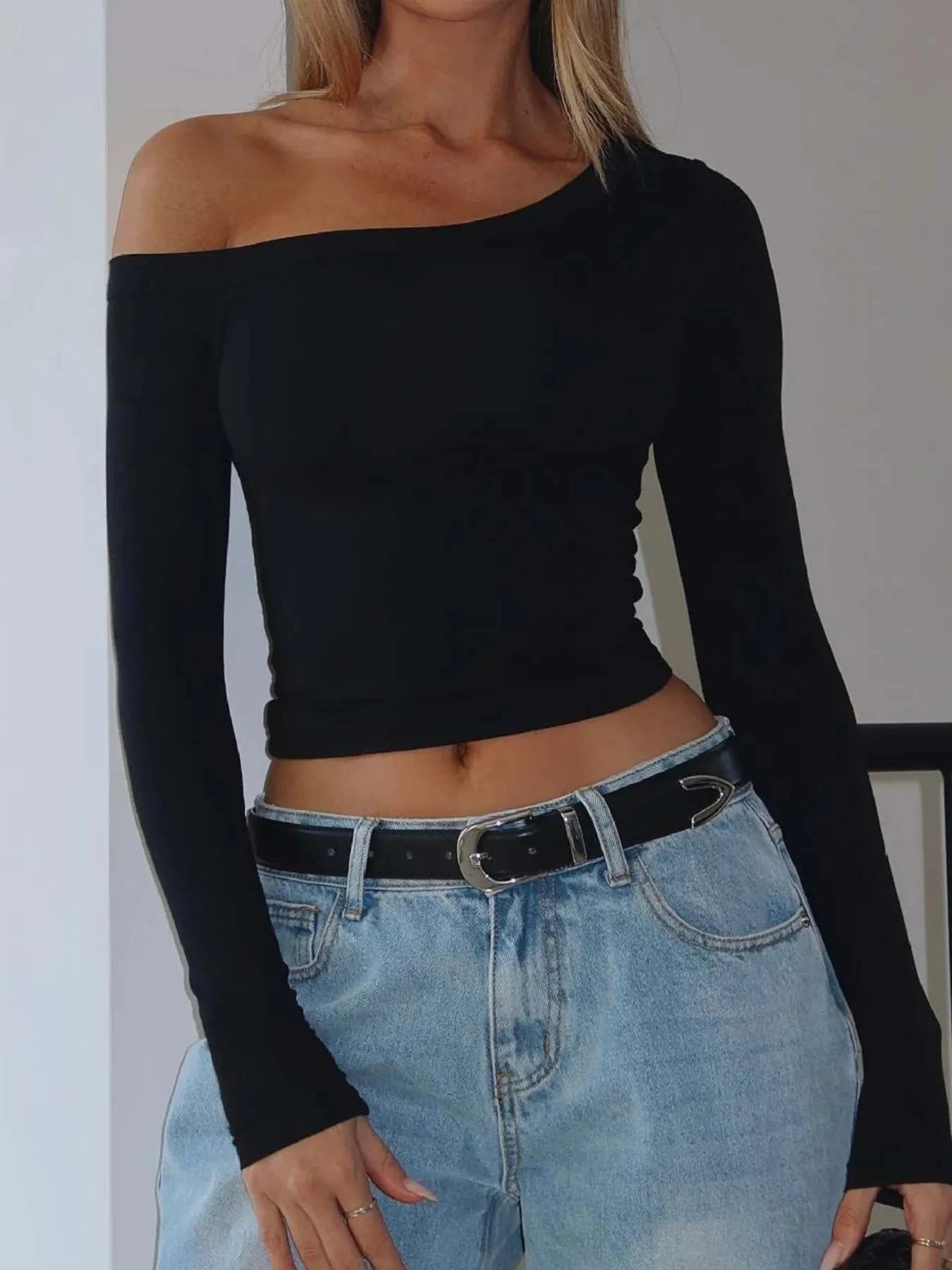 One Shoulder Long Sleeve Crop T-Shirt Black / S