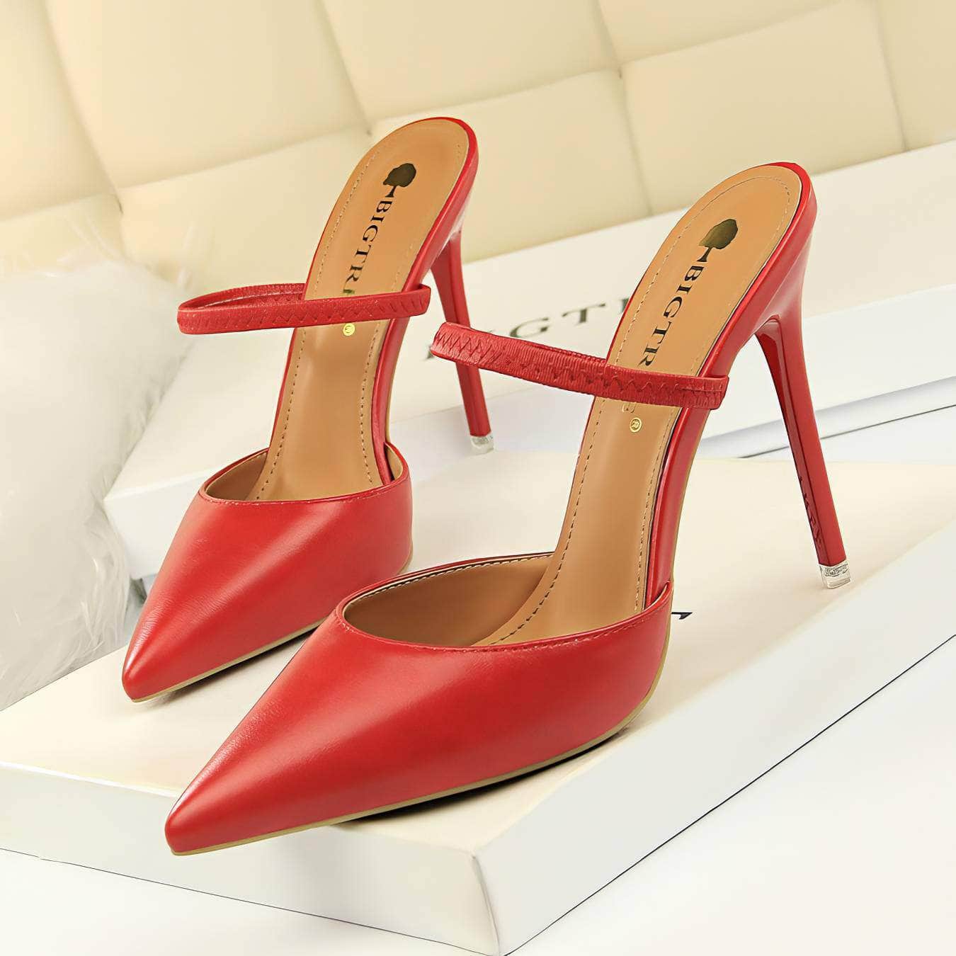 Open Back Pointy Toes Strap Slipper Stilettos EU 33 / Red / 10.5CM