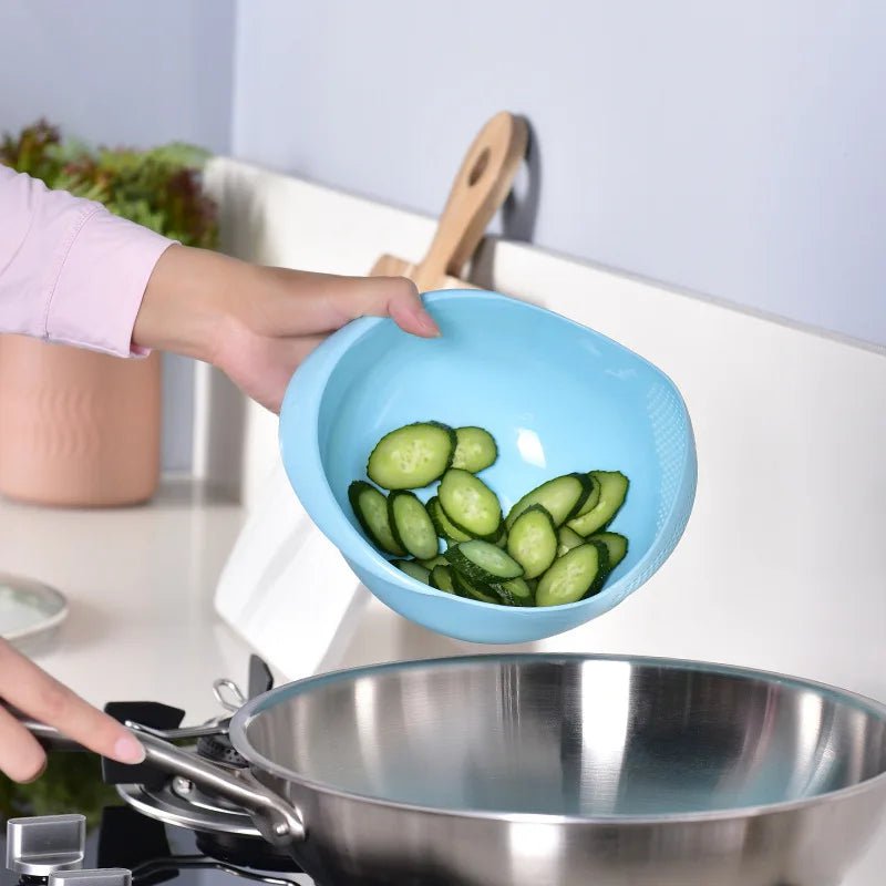Plastic colander rice sieve