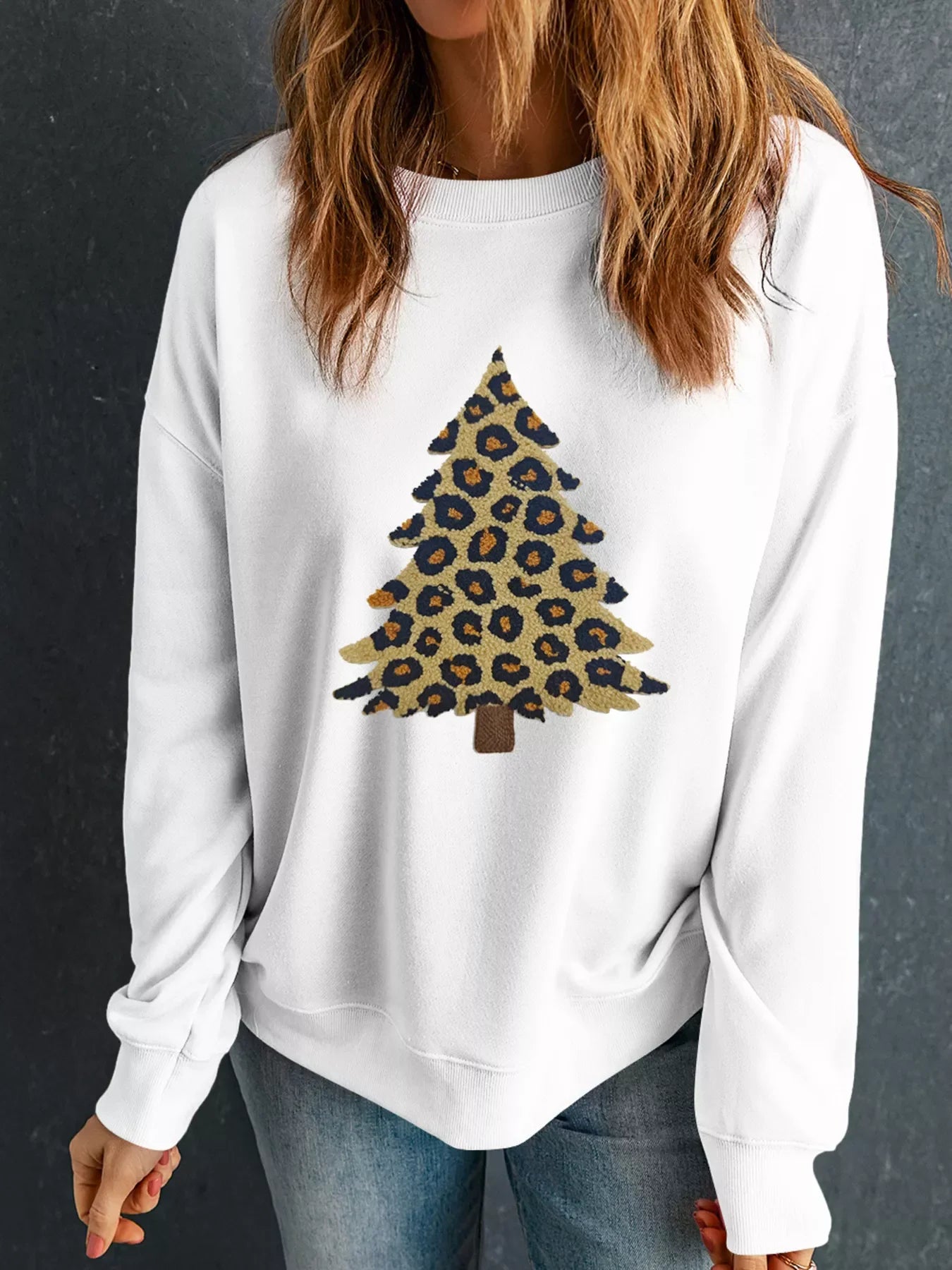 Plush Leopard Tree Patched Drop Shoulder Sweatshirt