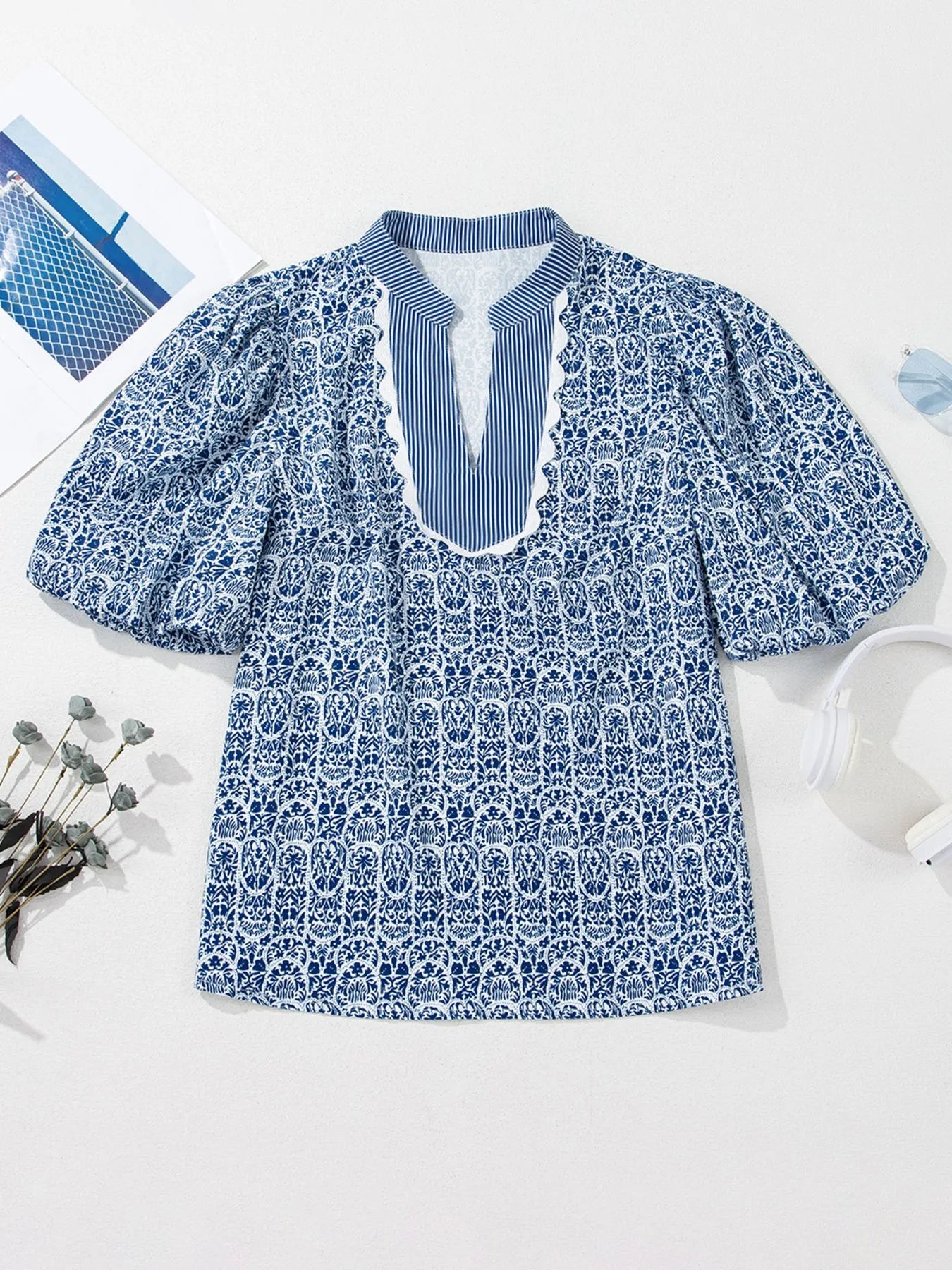 Printed Contrast Ric-Rac Puff Sleeve Top