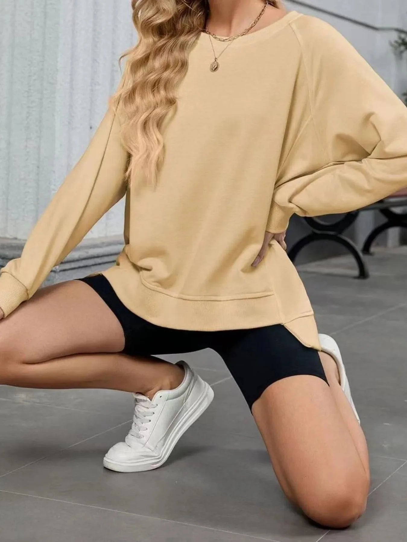 Round Neck Long Sleeve Sweatshirt