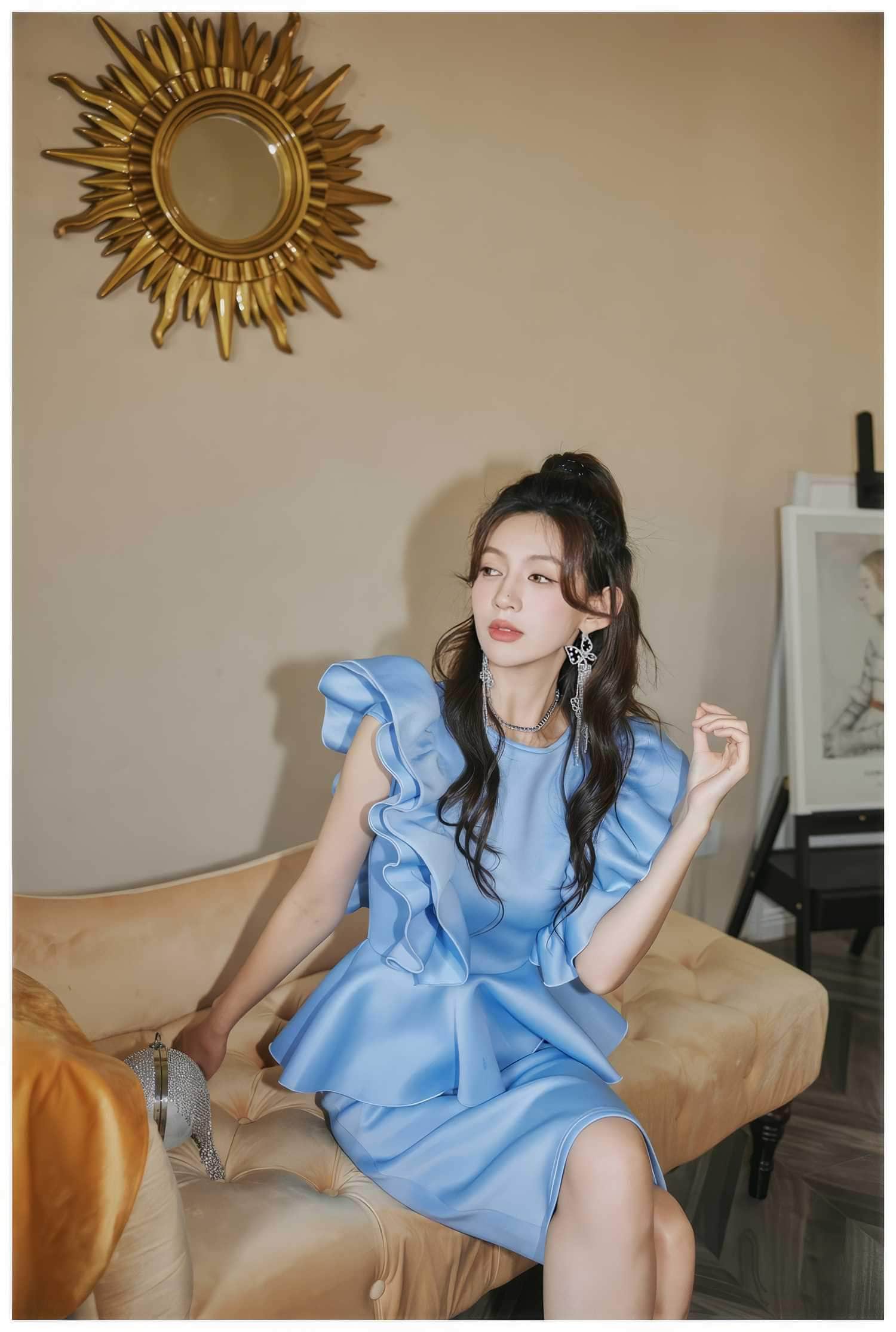Ruffle Sleeves Peplum Midi Dress