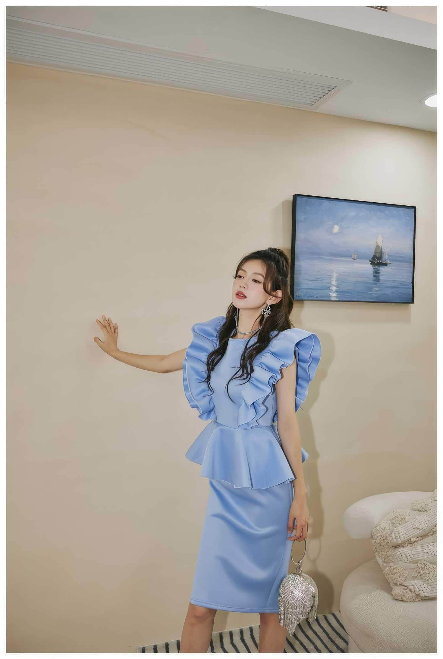 Ruffle Sleeves Peplum Midi Dress