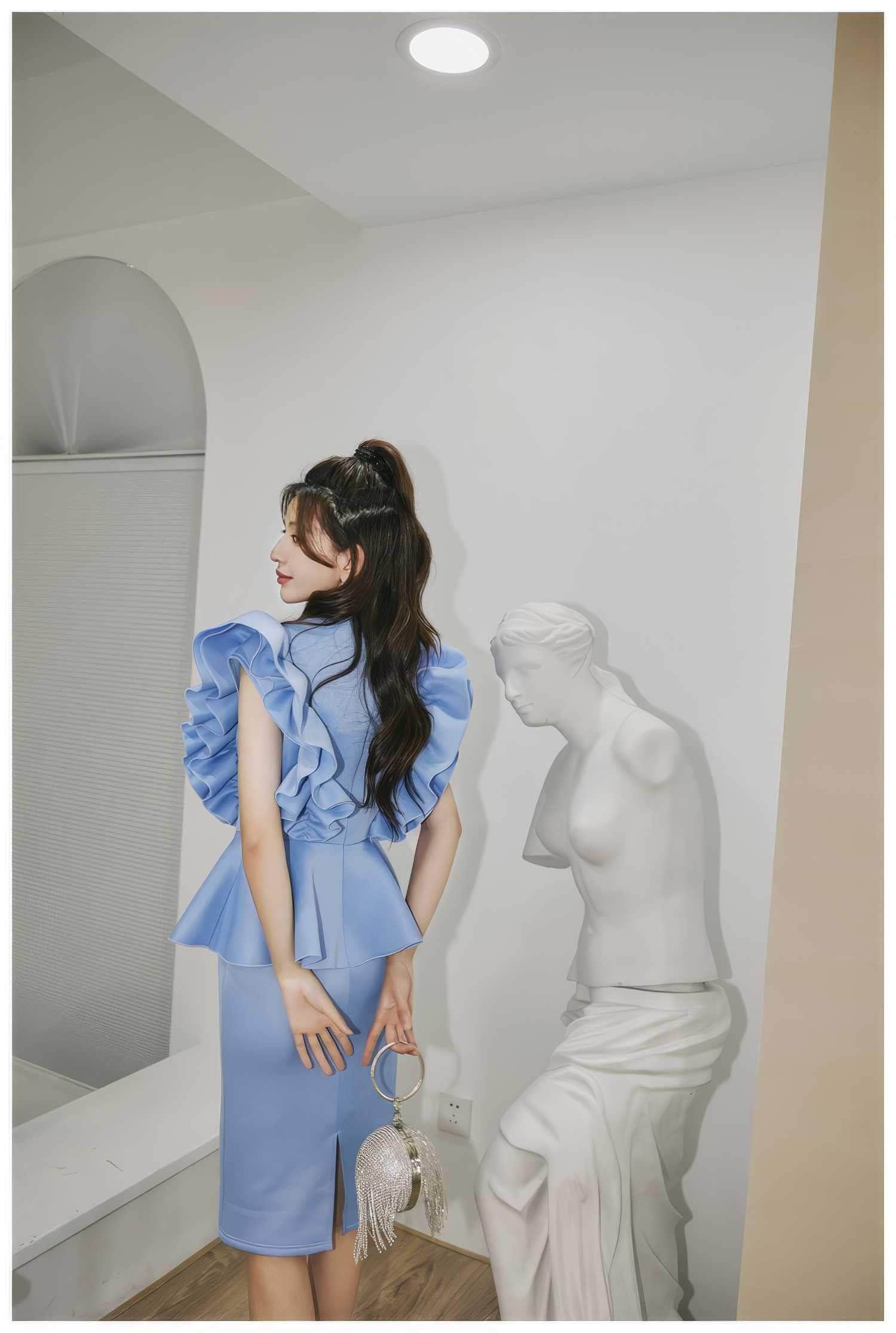 Ruffle Sleeves Peplum Midi Dress