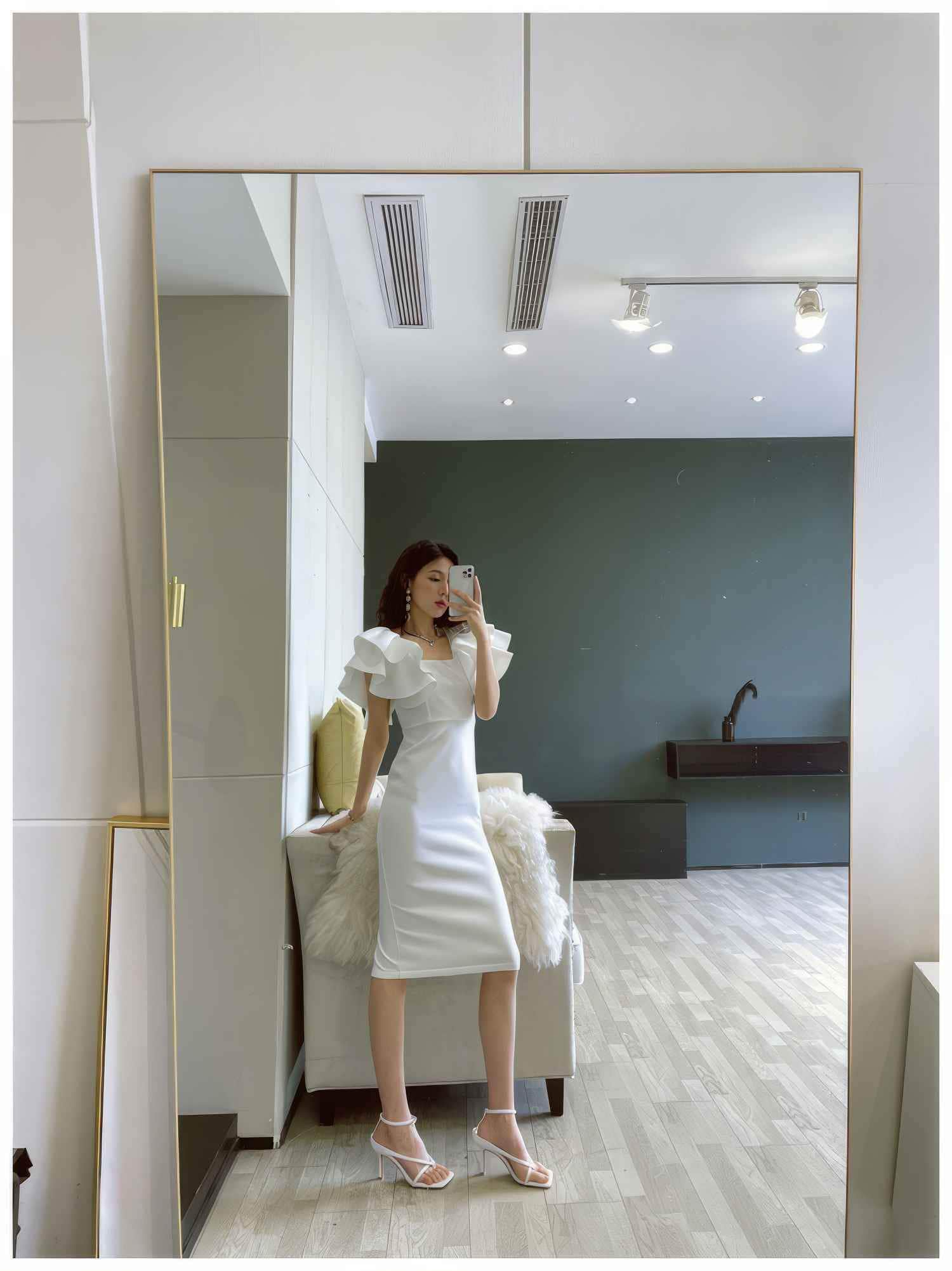 Ruffle Trimmed Flounce Sleeve Bodycon Midi Dress