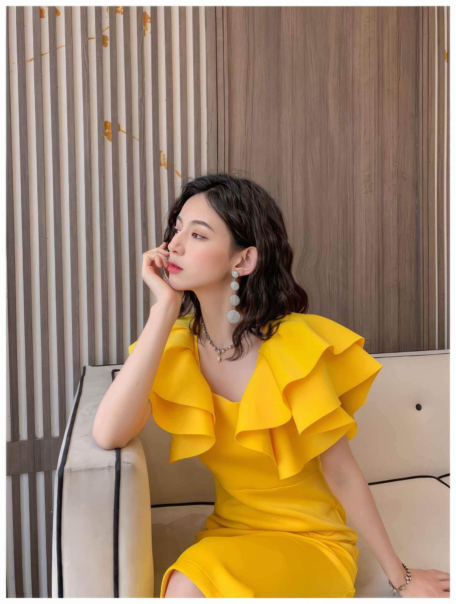 Ruffle Trimmed Flounce Sleeve Bodycon Midi Dress