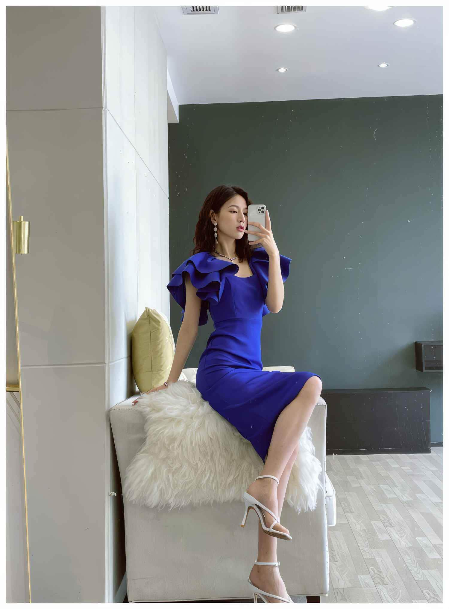 Ruffle Trimmed Flounce Sleeve Bodycon Midi Dress