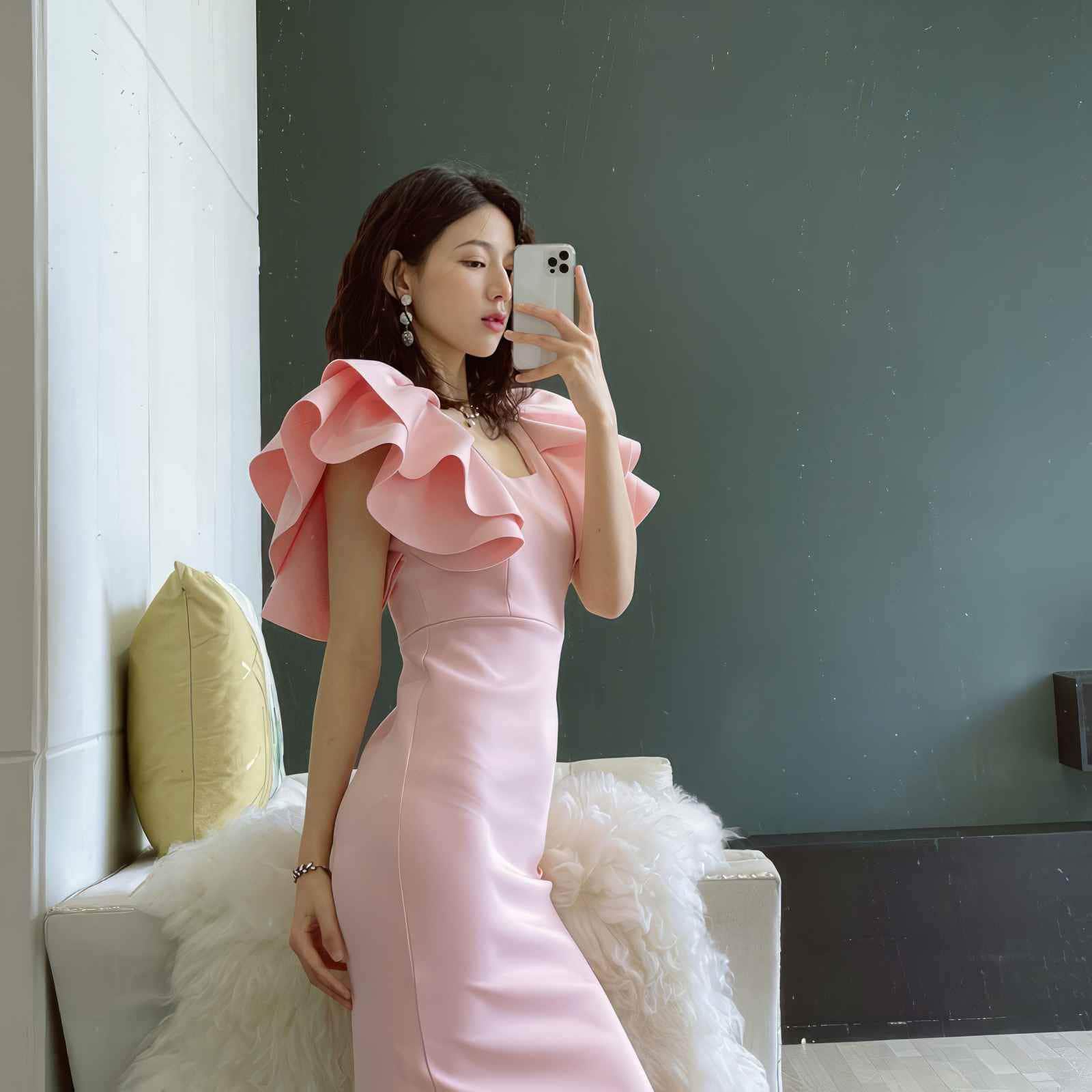 Ruffle Trimmed Flounce Sleeve Bodycon Midi Dress S / Pink