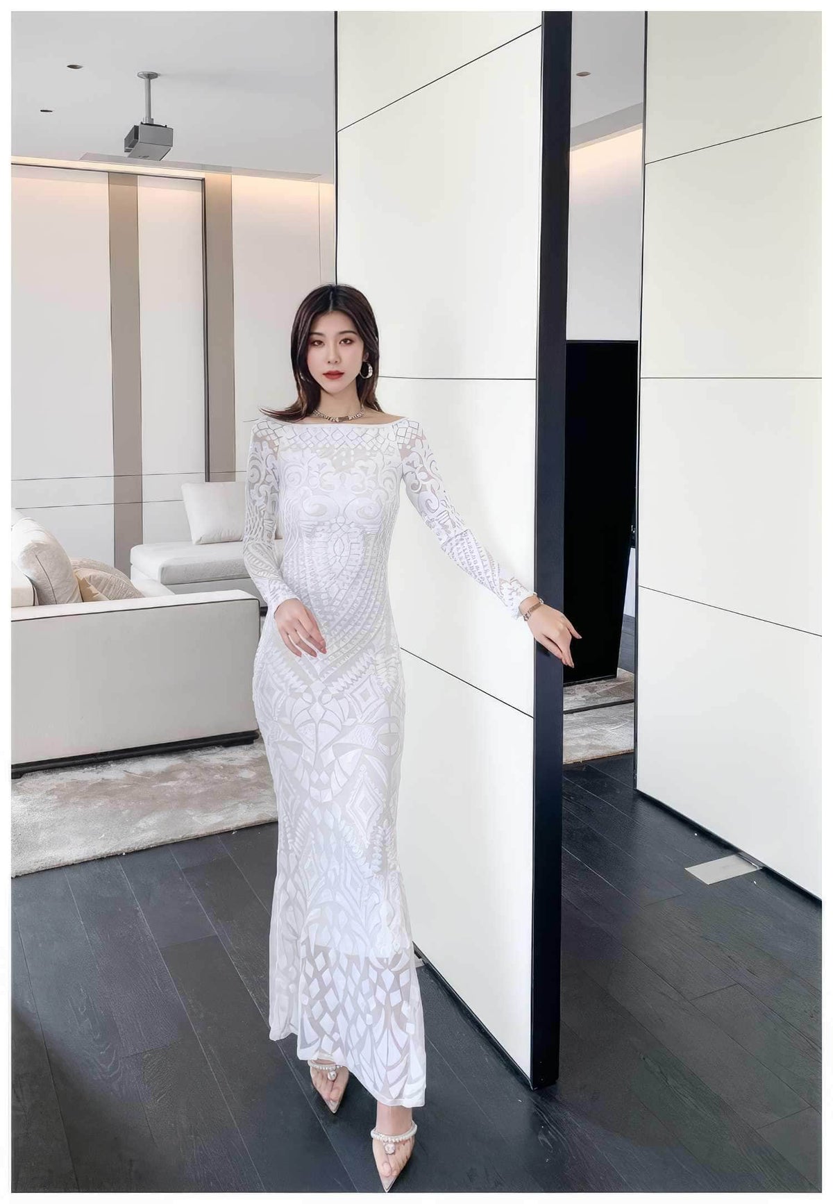 Sequin Embroidered Longsleeve Mermaid Dress S / White
