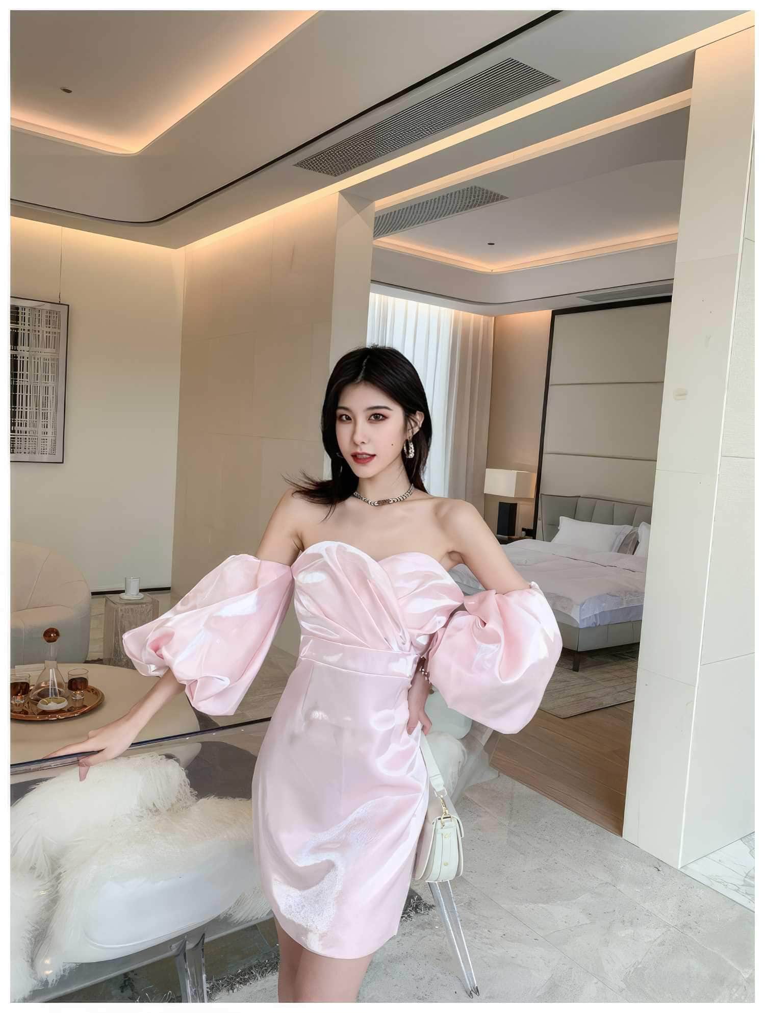 Shimmering Off shoulder Puff sleeve Column Gown