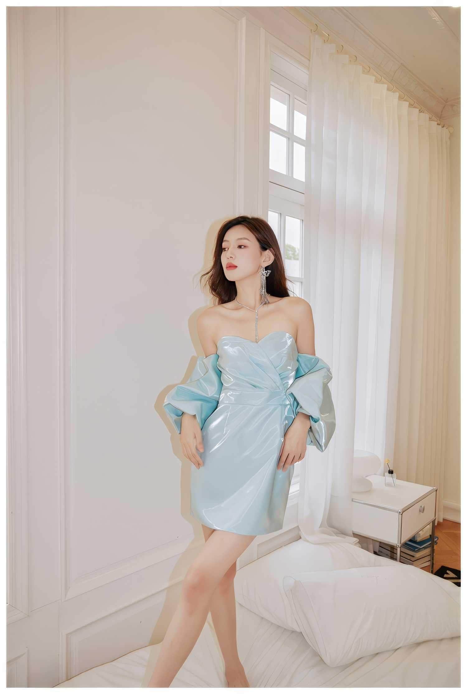 Shimmering Off shoulder Puff sleeve Column Gown