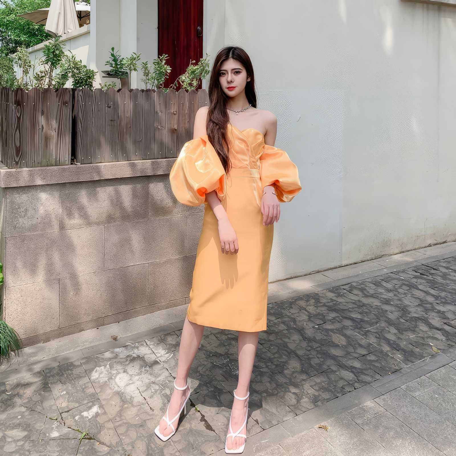 Shimmering Off shoulder Puff sleeve Column Gown S / Orange