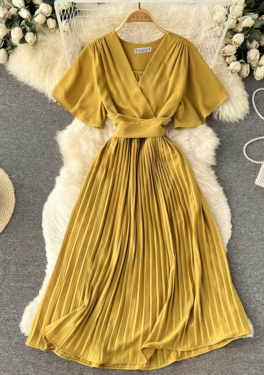 Short Flared Sleeves V-neck Pleated Hem Dress MAX SIZE / Yellow / With Belt