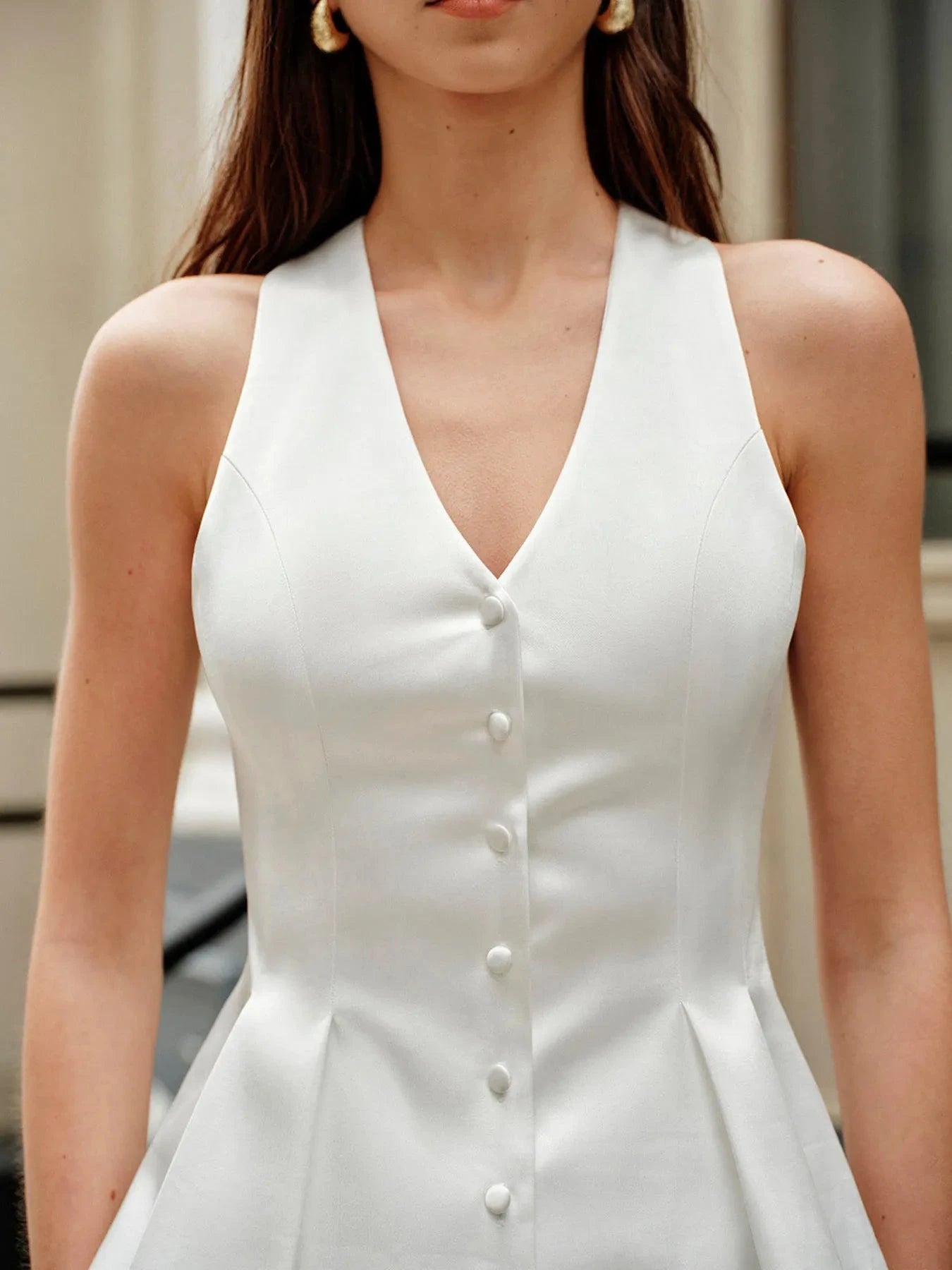 Sleeveless Button-Up Vest