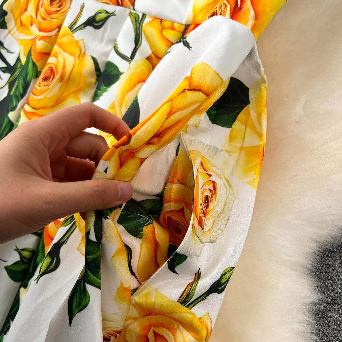 Sleeveless Floral Print Vintage Large Pleated Midi Dress