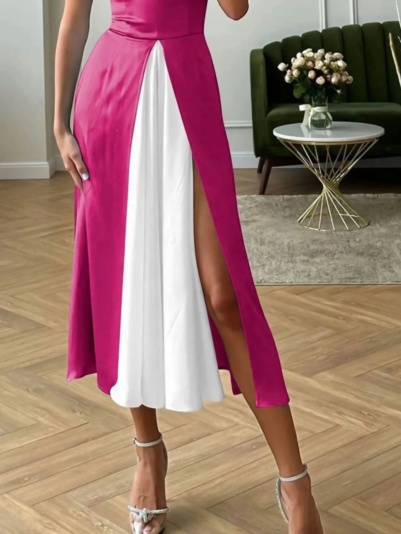 Slit Contrast Sweetheart Neck Midi Dress