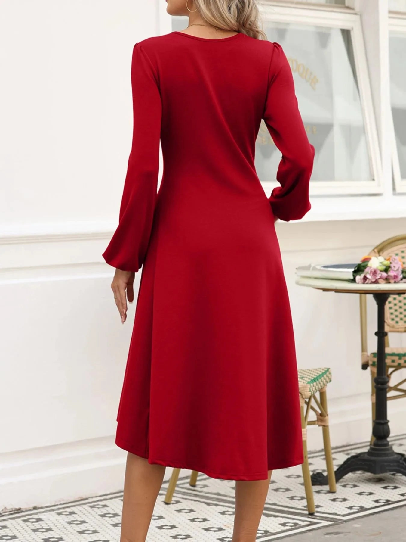 Solid Color Ruched Detail Long Sleeve Midi Dress