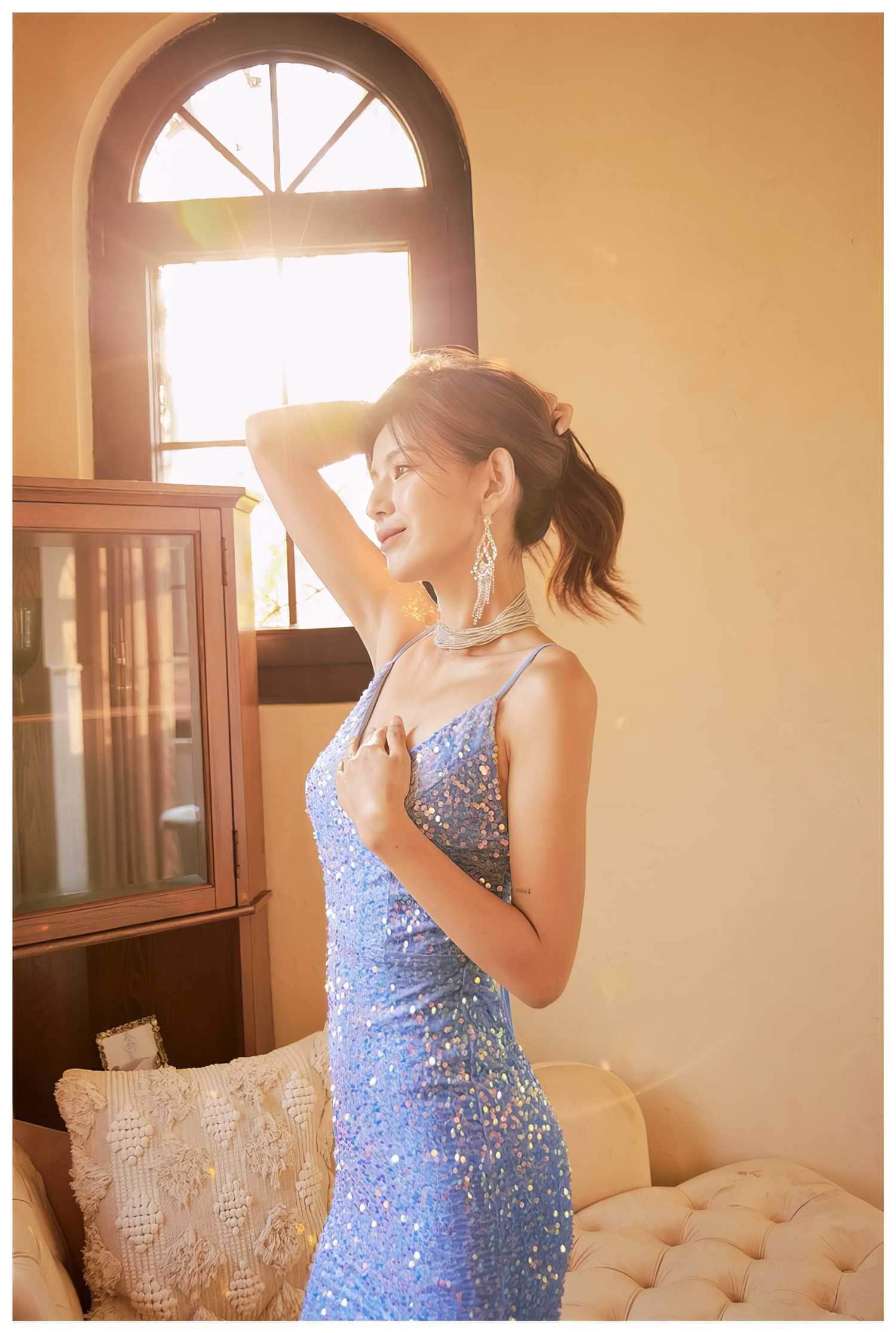 Spaghetti Straps Sequin Mermaid Side Slit Dress